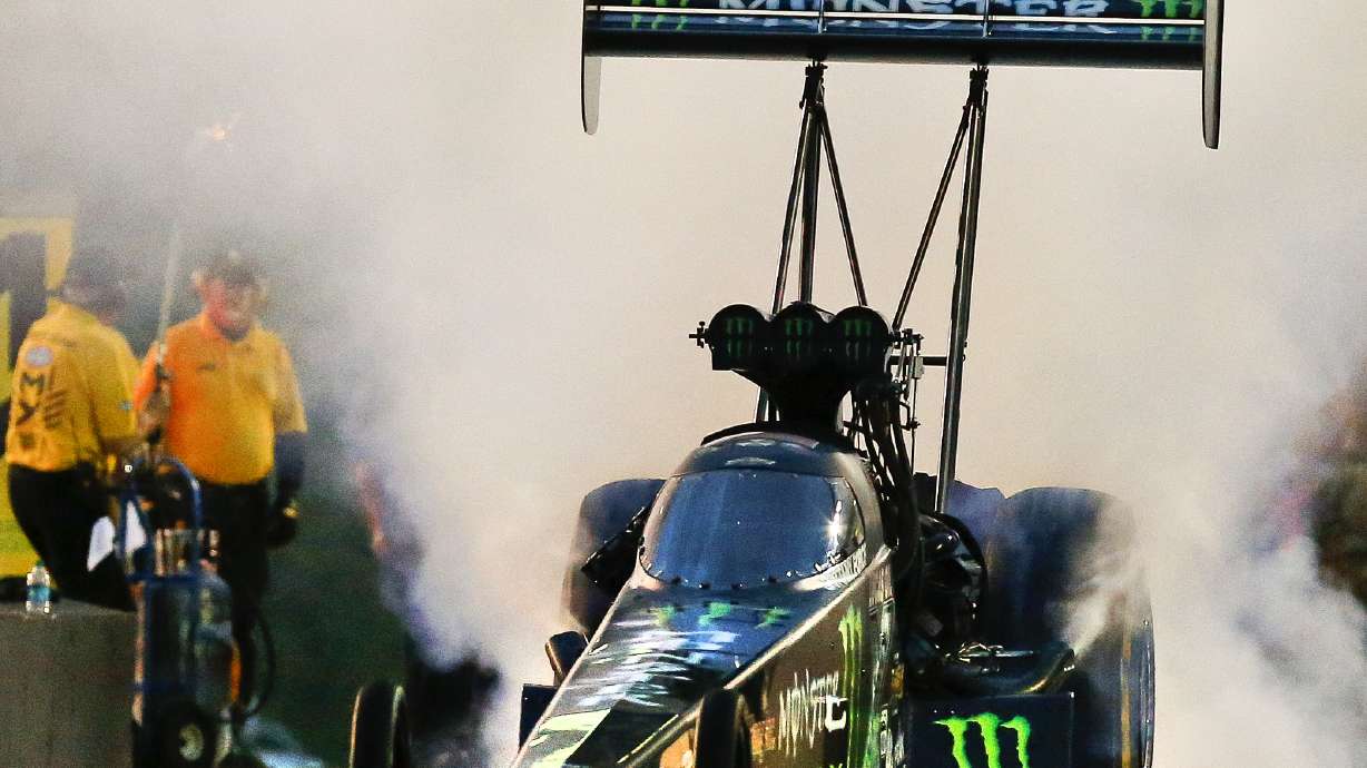 Matt Hagan, Brittany Force break record in Topeka