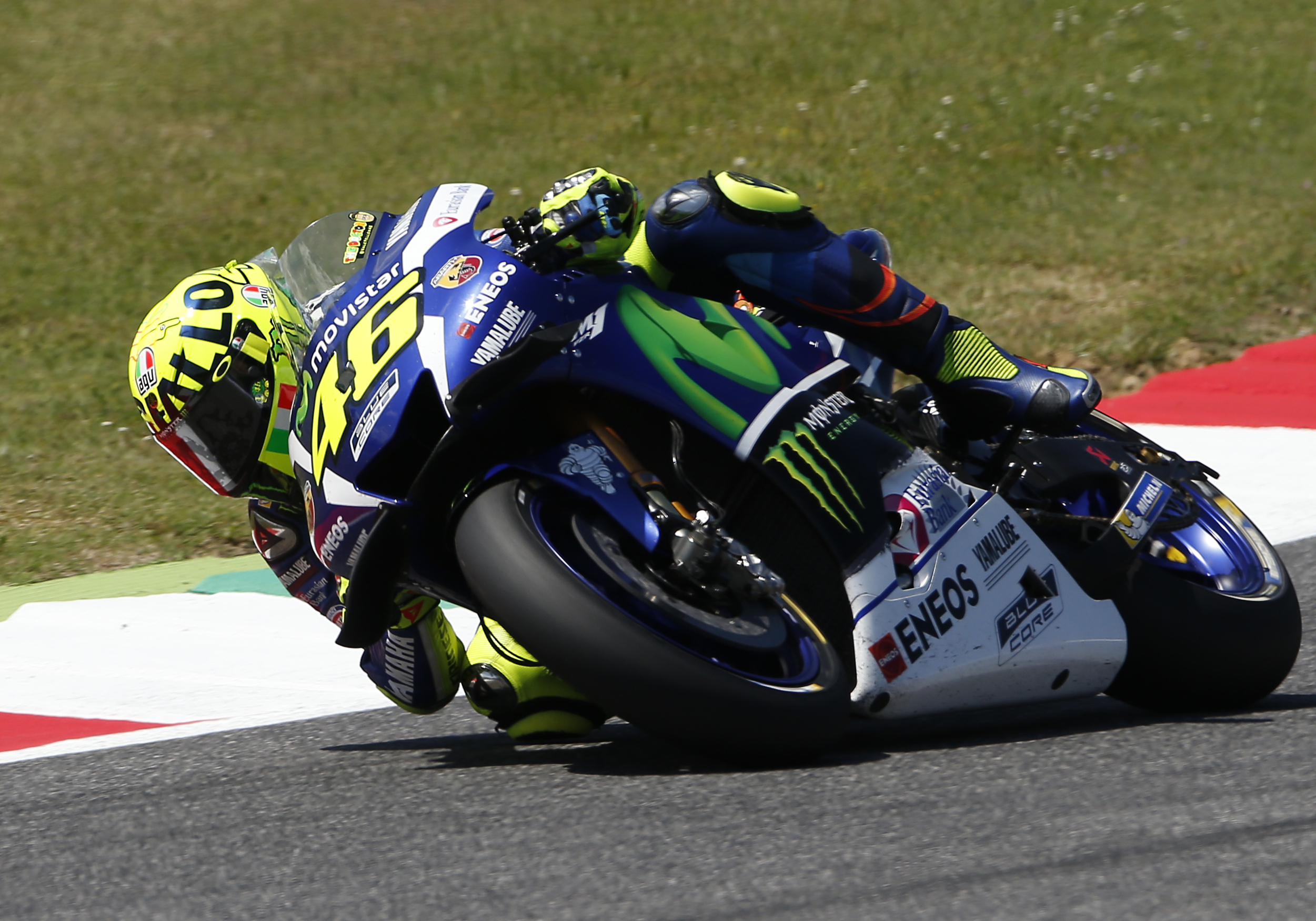 Valentino Rossi takes pole for his home Italian GP