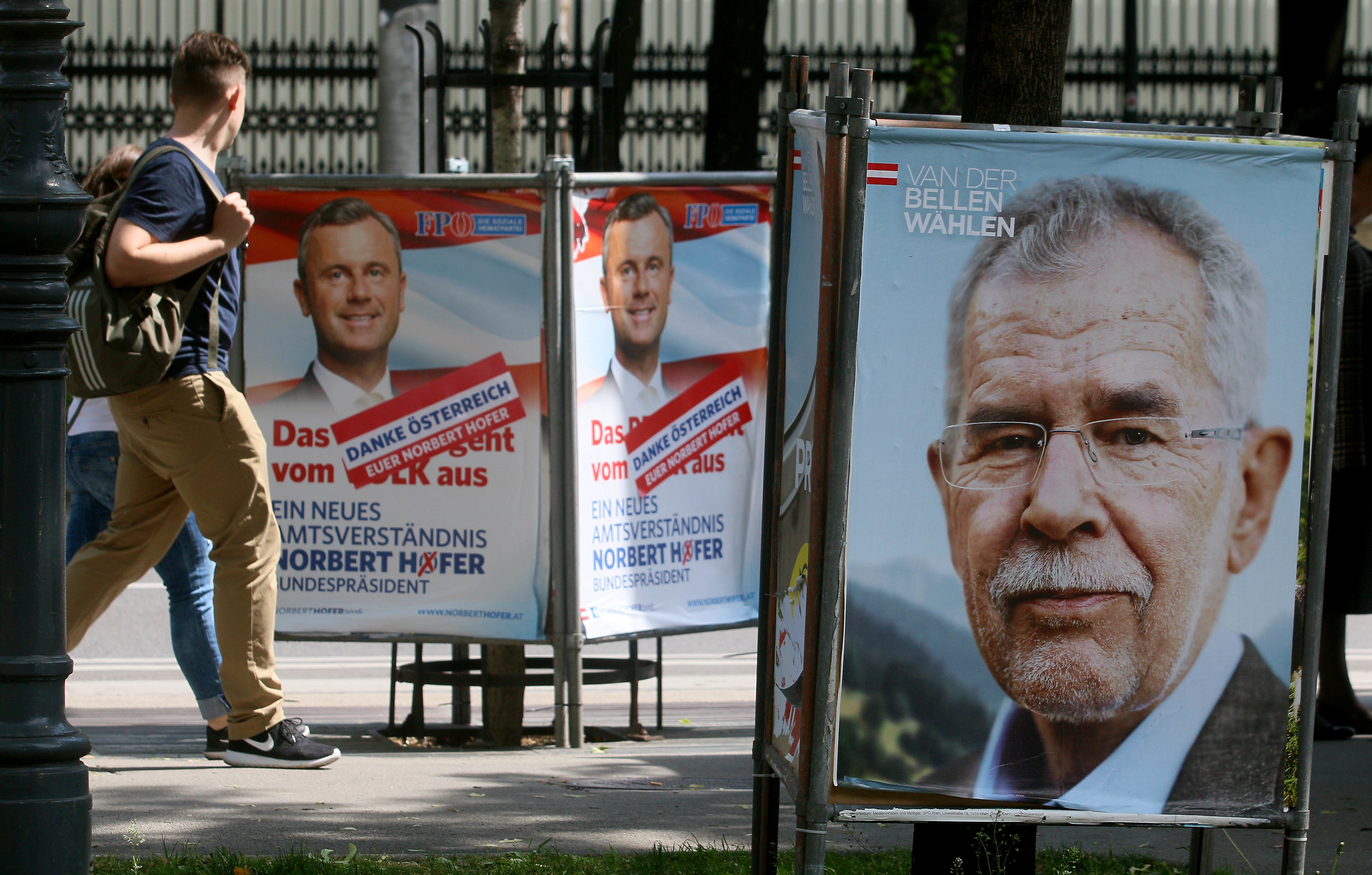 The Latest: Austrian left-leaning candidate narrowly wins