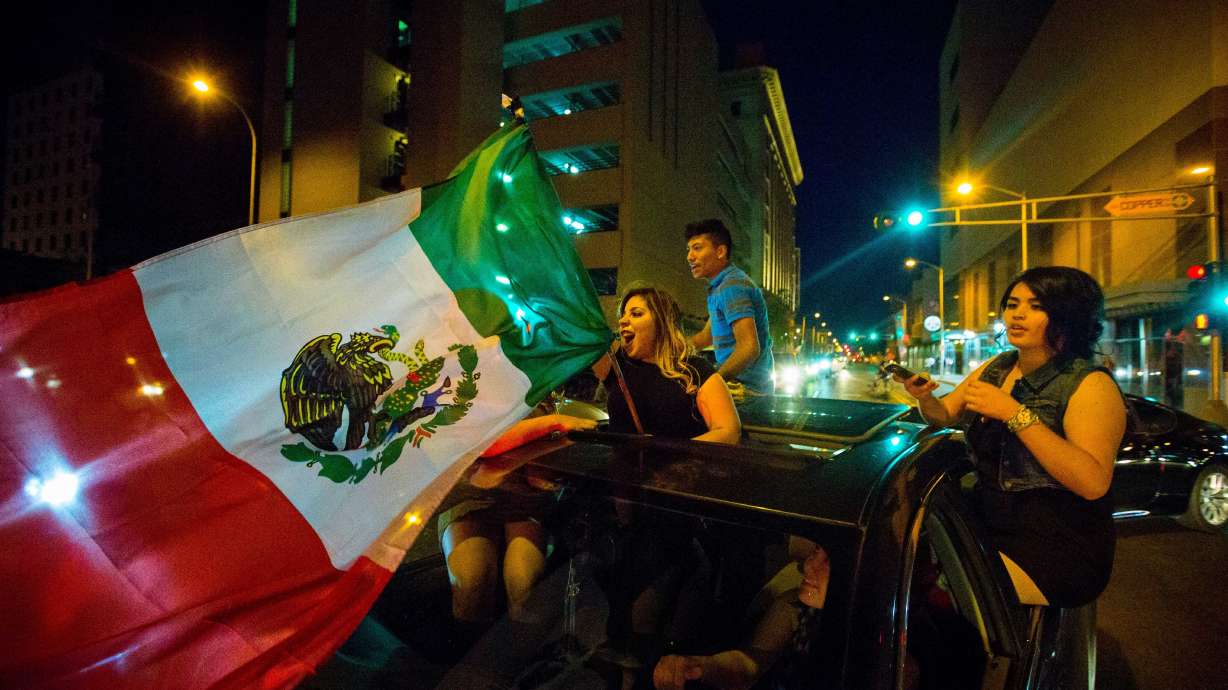 Some Hispanics face ridicule over support for Trump