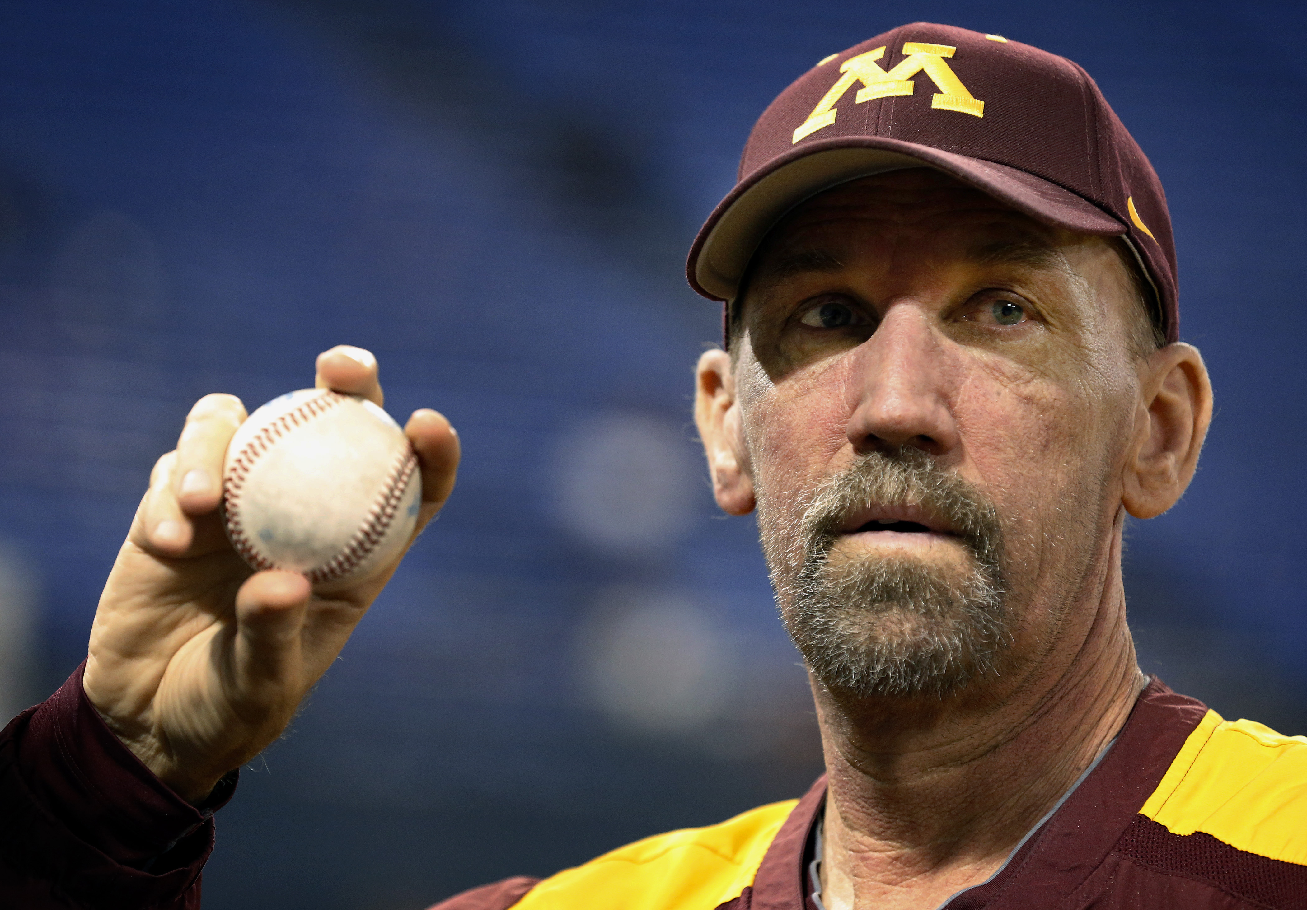 Gophers pitching coach Todd Oakes dies after leukemia battle