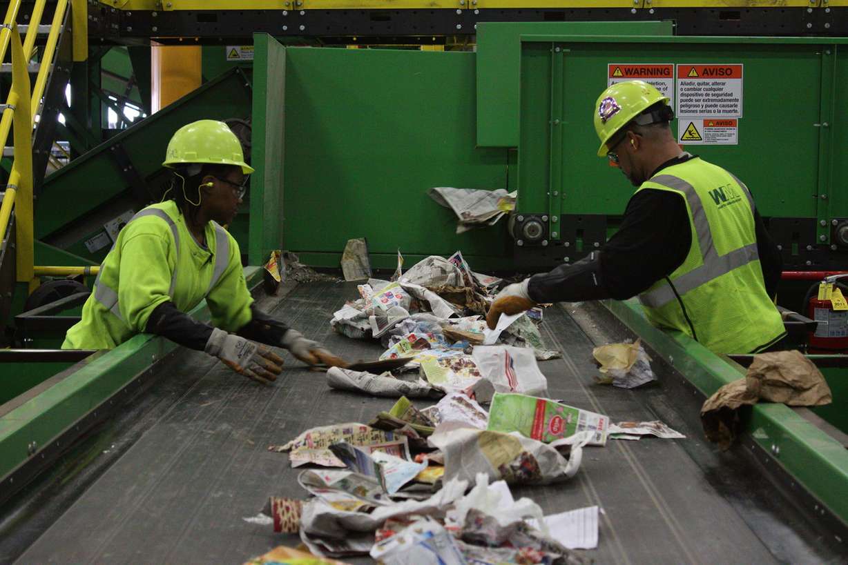 The sort line of a Waste Management operated materials recovery facility. (Photo: Courtesy of recycleoftenrecycleright.com)