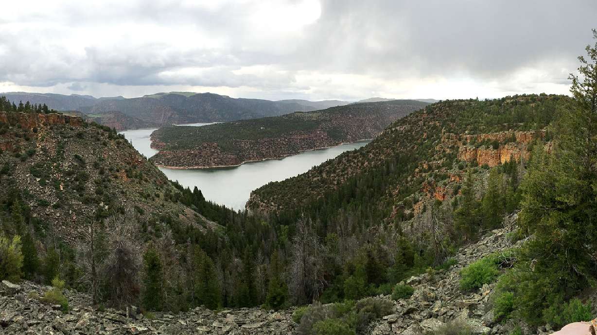 Short, easy hike near Dutch John offers spectacular view of Flaming Gorge