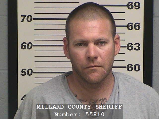 Officials: Man threatens estranged wife over text, arrives at home with gun