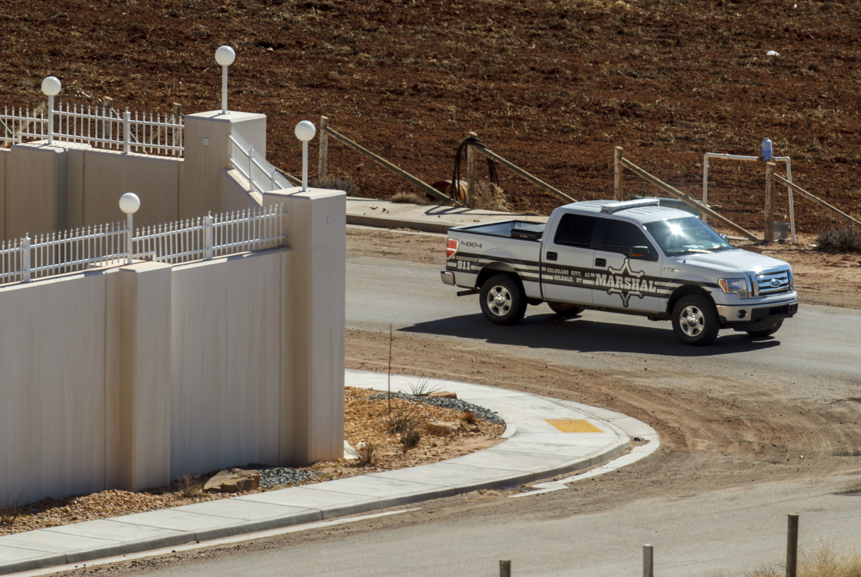 Polygamist leader: Communal living key part of religion