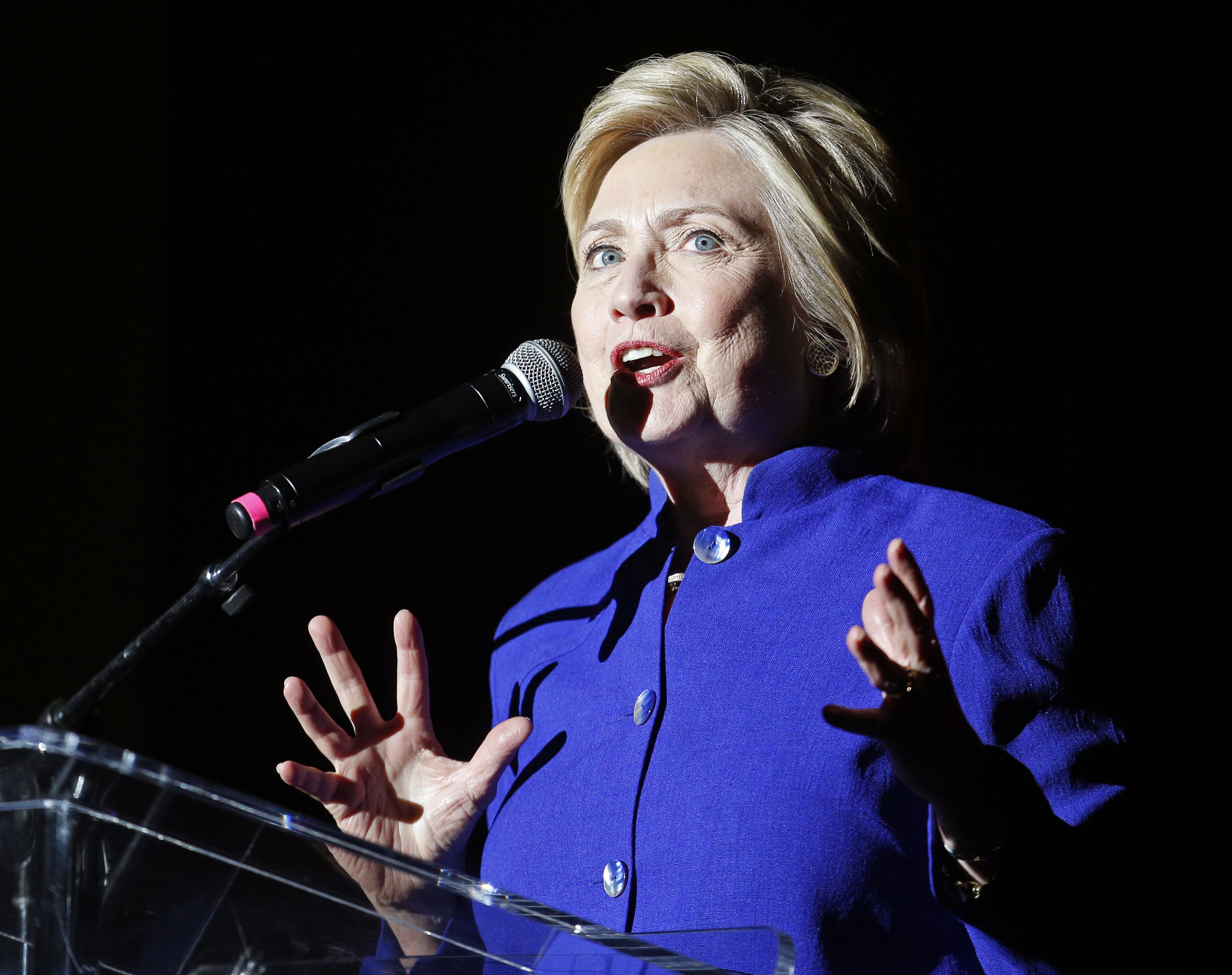 Clinton claims historic victory in Democratic primary | KSL.com