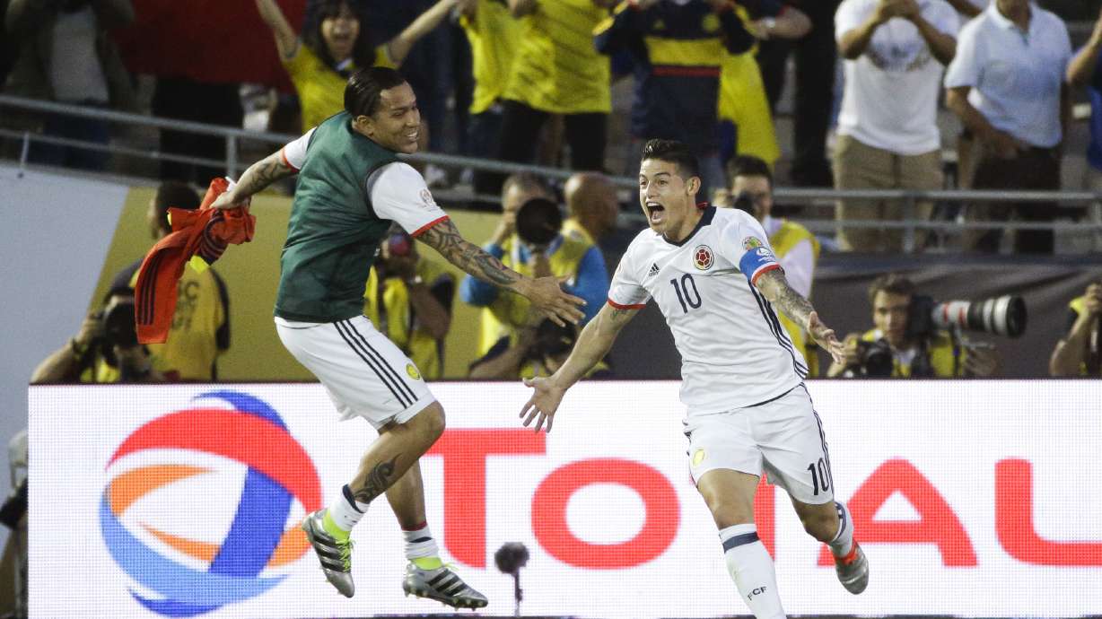 Colombia advances at Copa America with 2-1 win over Paraguay