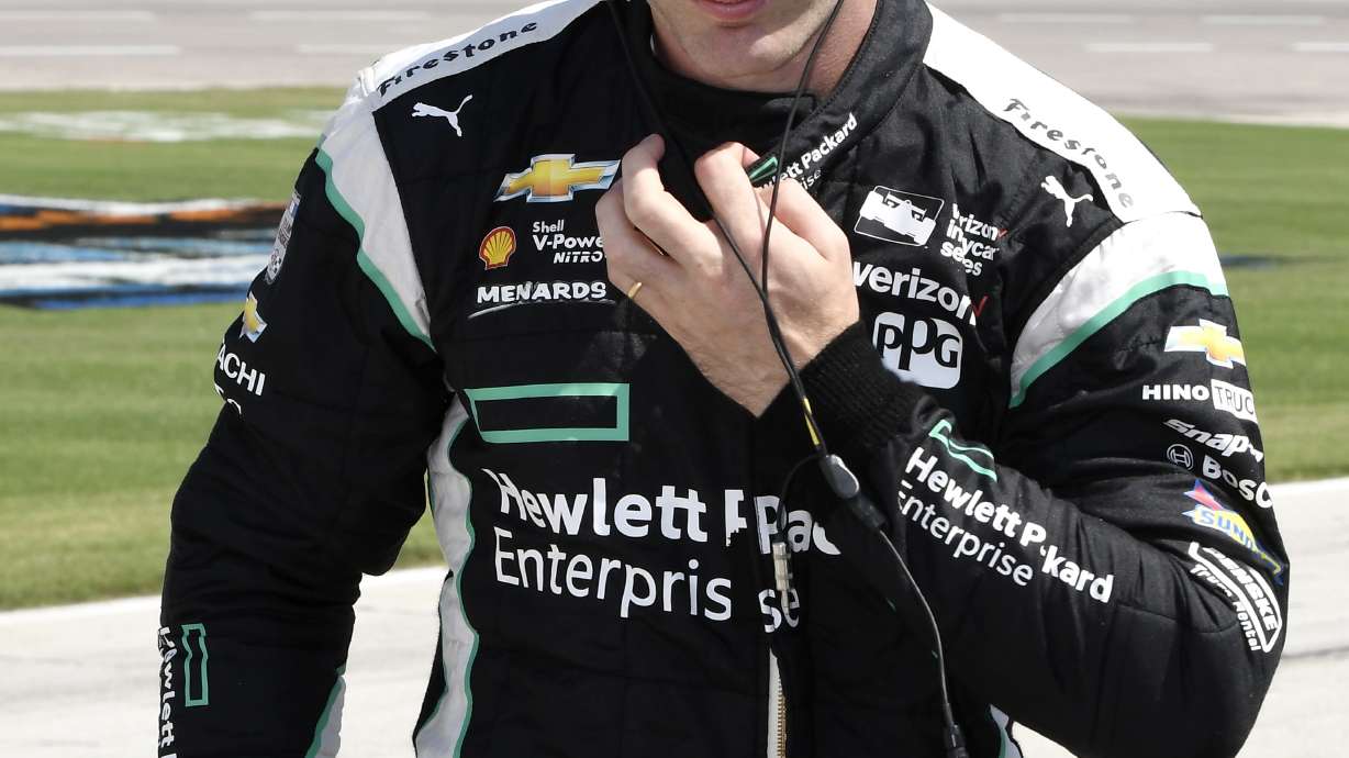 Munoz earns 1st career IndyCar pole at Texas, Dixon is 2nd