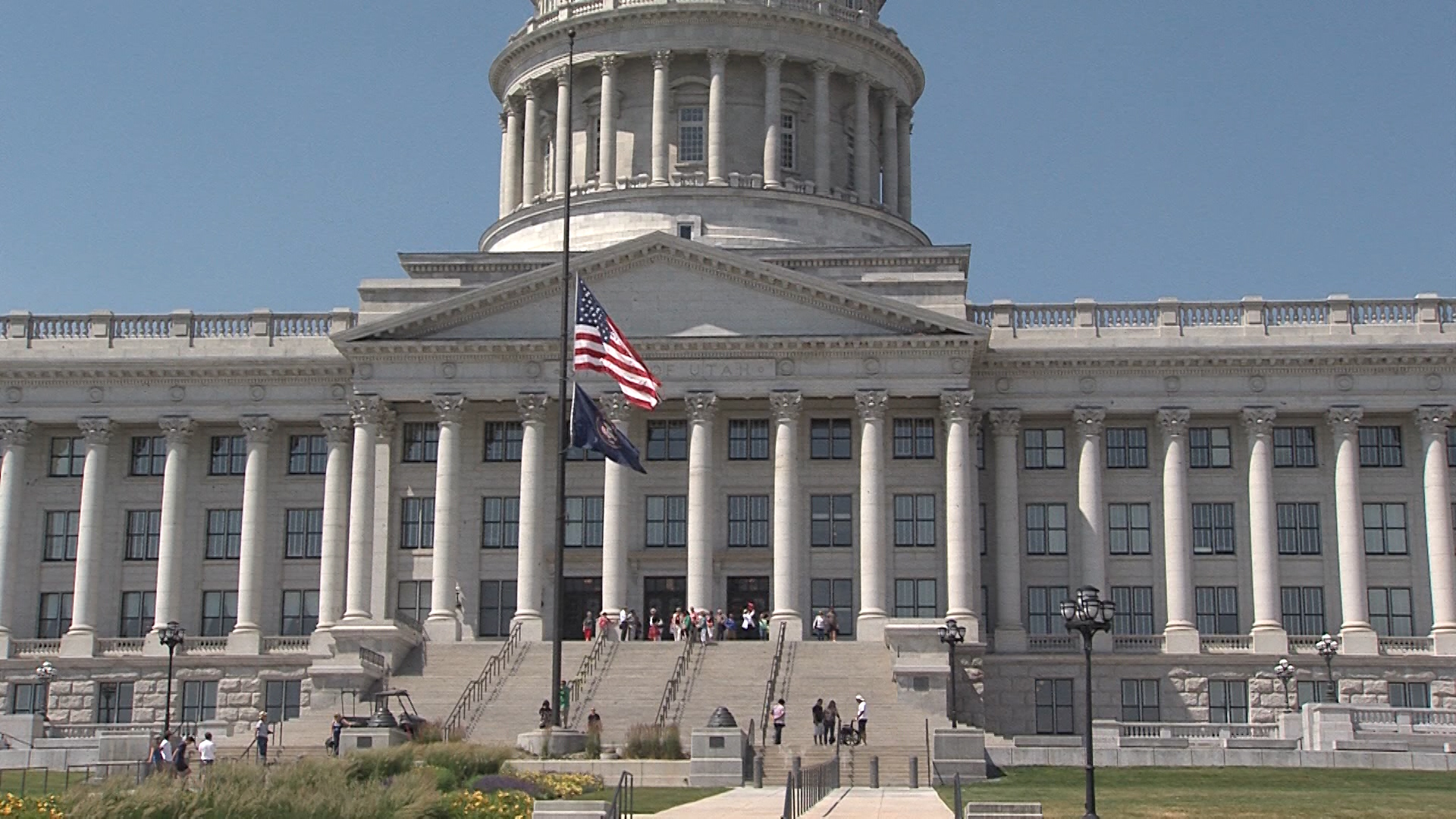 E-cigarettes, credit scores and scholarships: this week at the Legislature