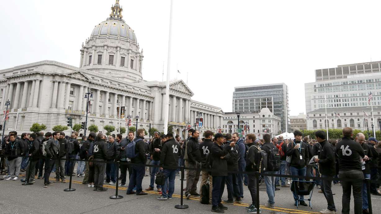 The Latest: Siri updated in artificial-intelligence rivalry