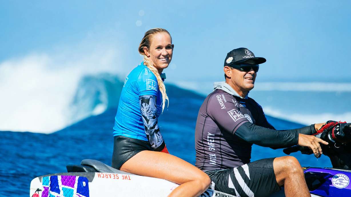 Bethany Hamilton, shark survivor, wows in surf competition