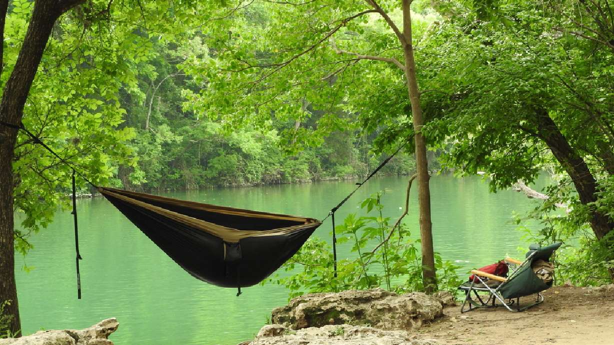 4 things to consider for hammock camping