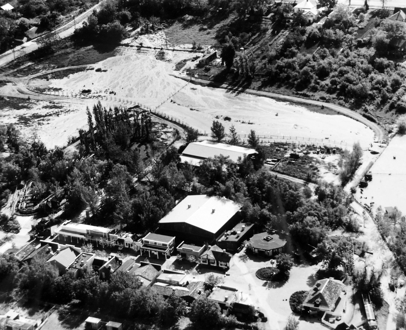 Mudslide from Farmington Canyon has crept mast Main Street to outskirts of Lagoon's Pioneer Village. June 1, 1983. (Photo: Howard C. Moore, Deseret News Archives)