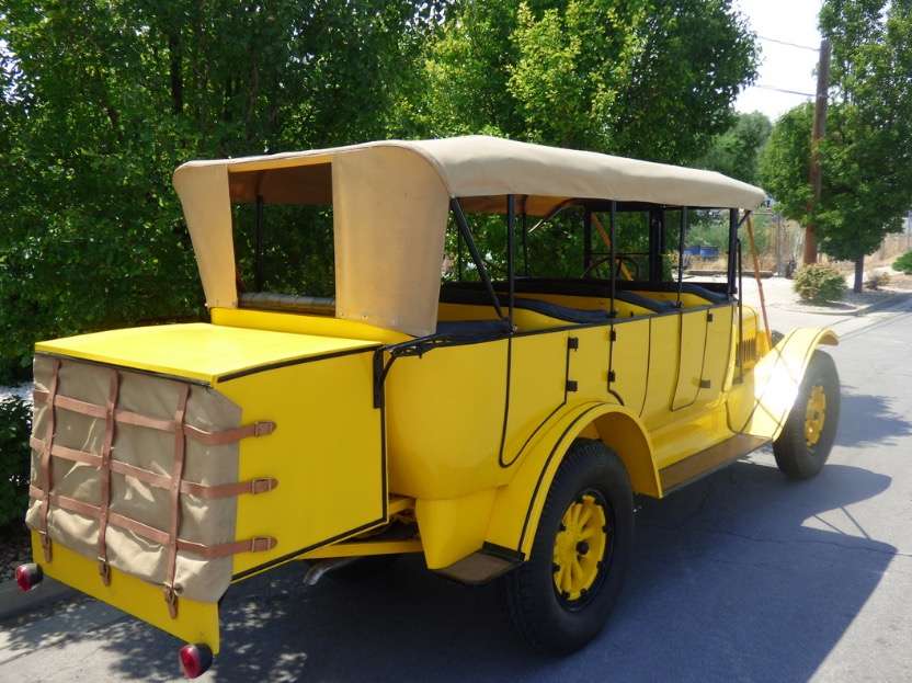 A Yellowstone bus restored by Merrill Maxfield. (Photo: Courtesy of Merrick Maxfield)