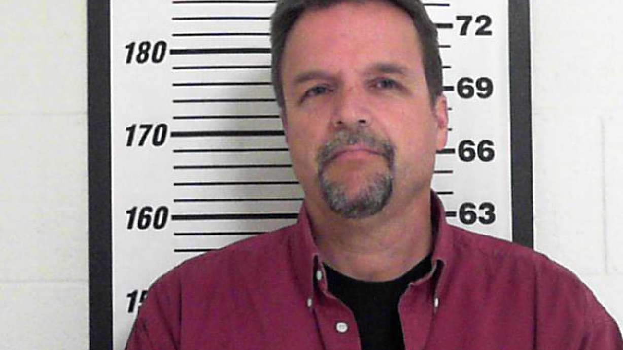 Jury acquits ex-jail officer of sex with Davis County inmate