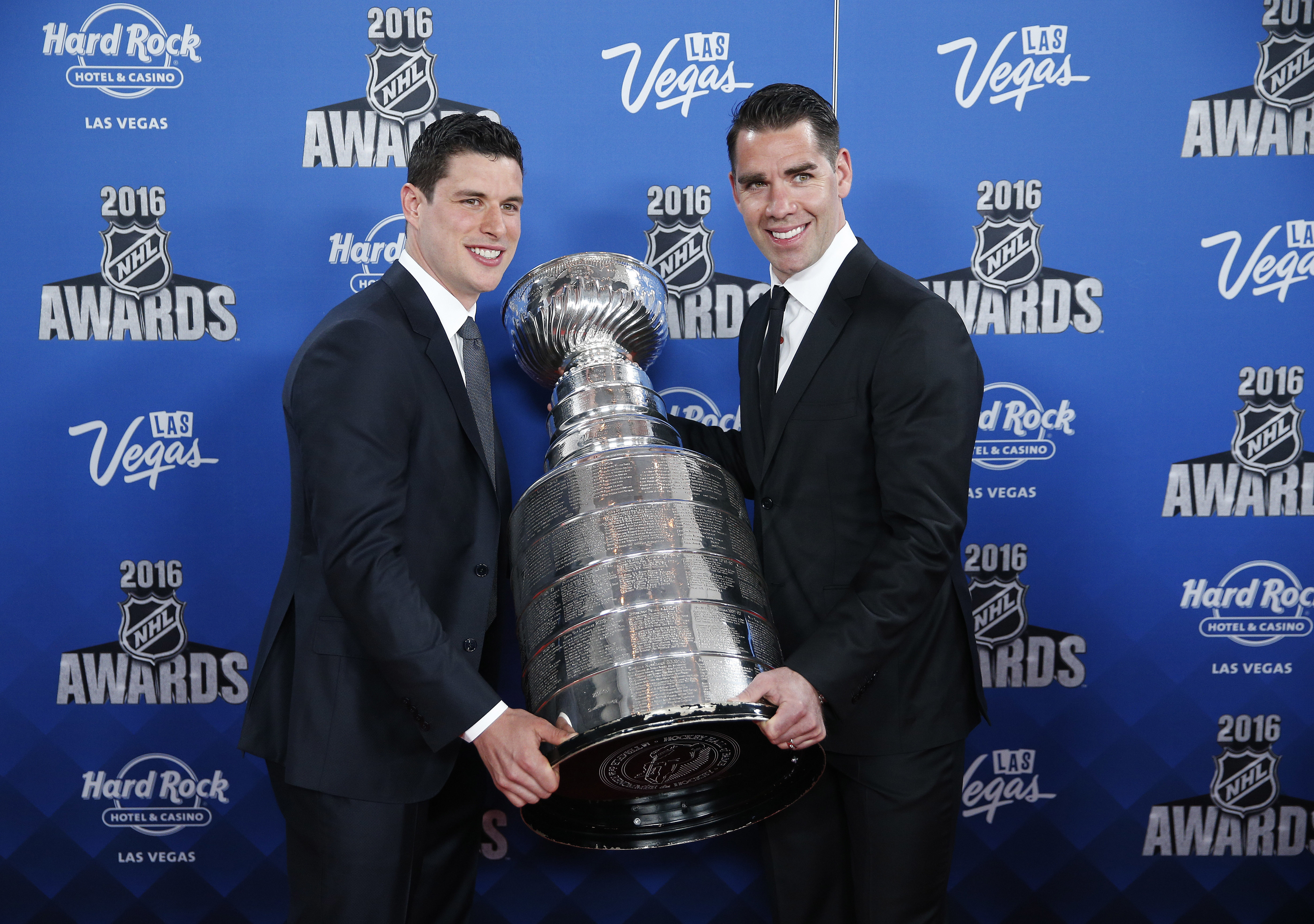 The Latest: Patrick Kane takes home Hart Trophy as NHL MVP