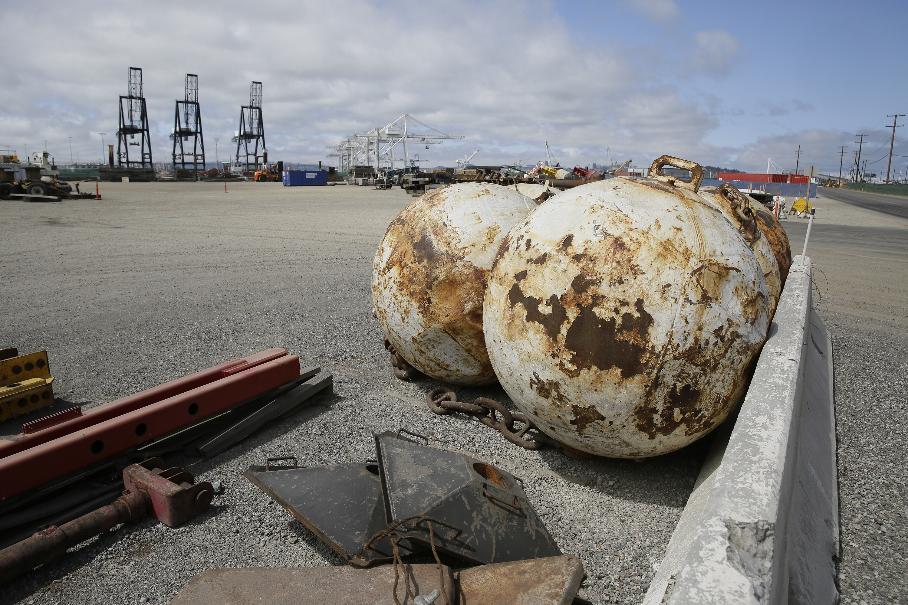 Utah counties determined to find port for coal