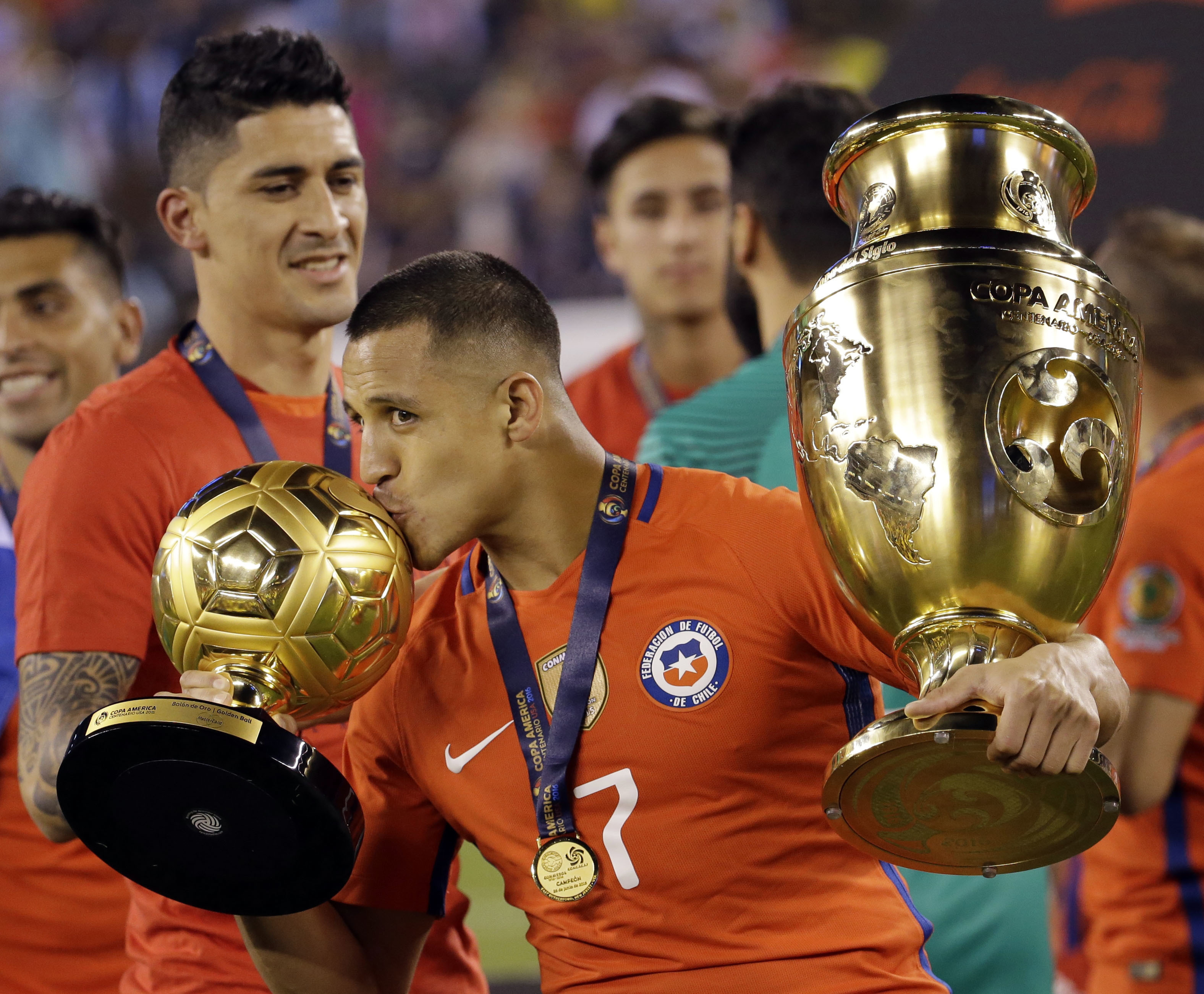 Chile's Alexis Sanchez wins Golden Ball for Copa America