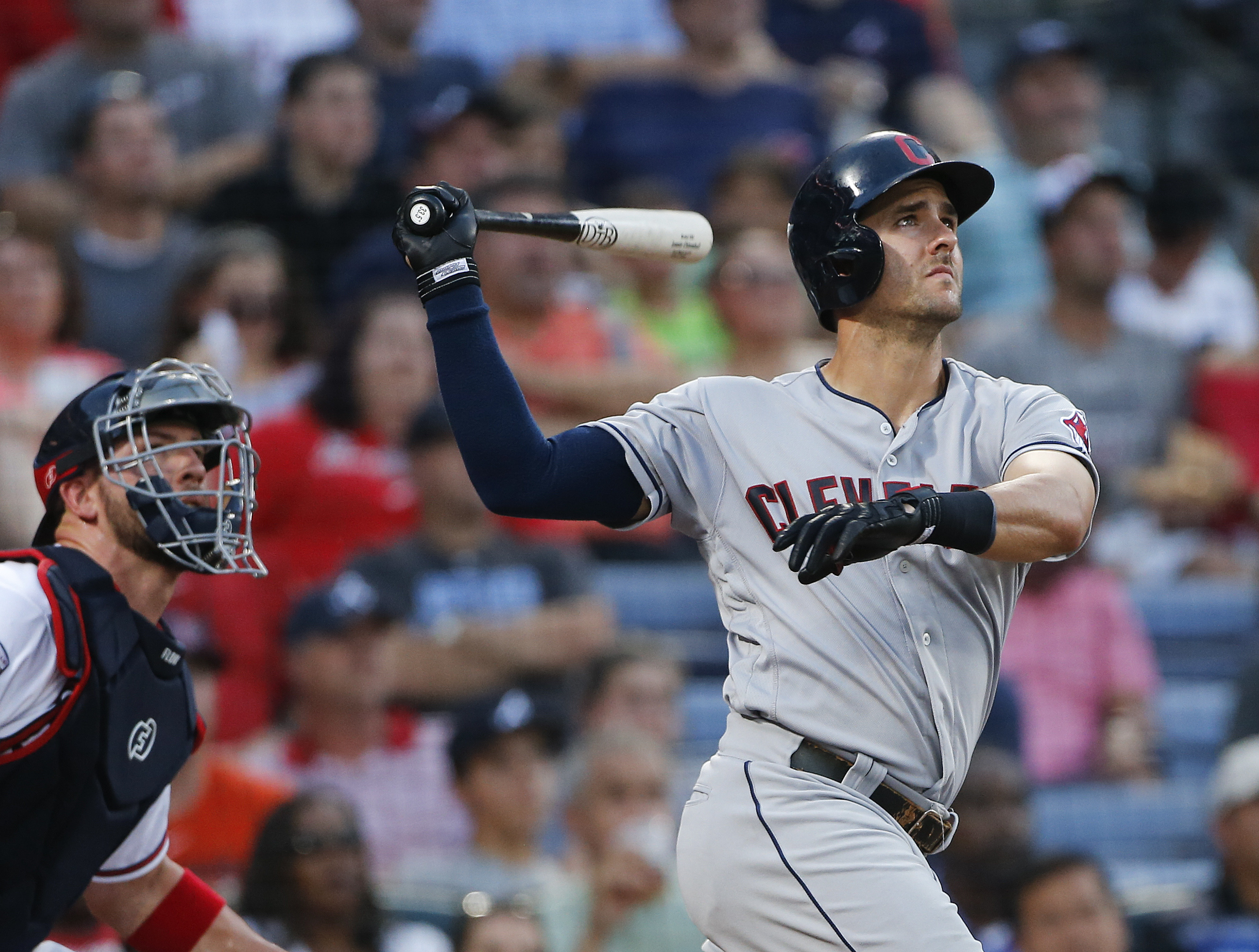 Chisenhall's HR helps streaking Indians beat Braves 8-3