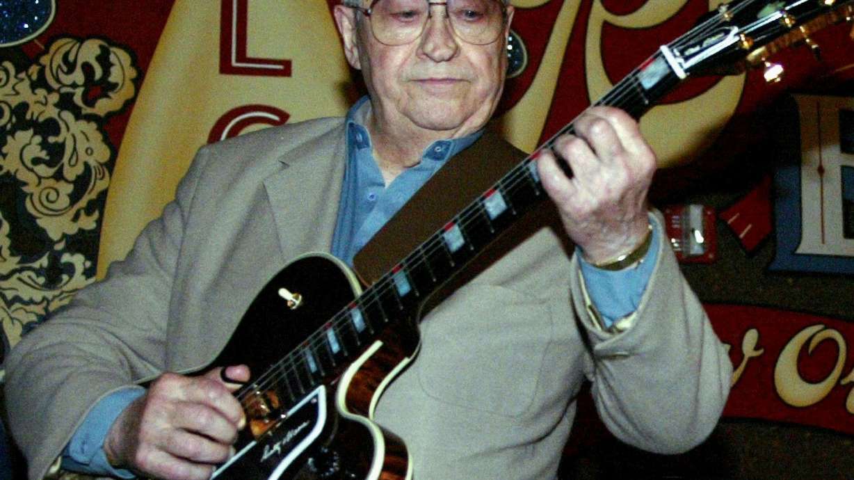 Correction: Obit-Scotty Moore story