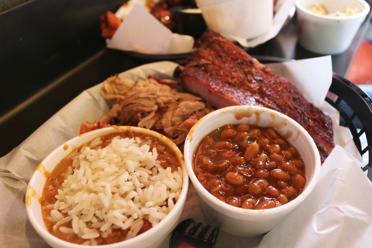 Baked beans and brisket from R&R BBQ. (Photo: Emi Rigby, welltraveledwife.com)