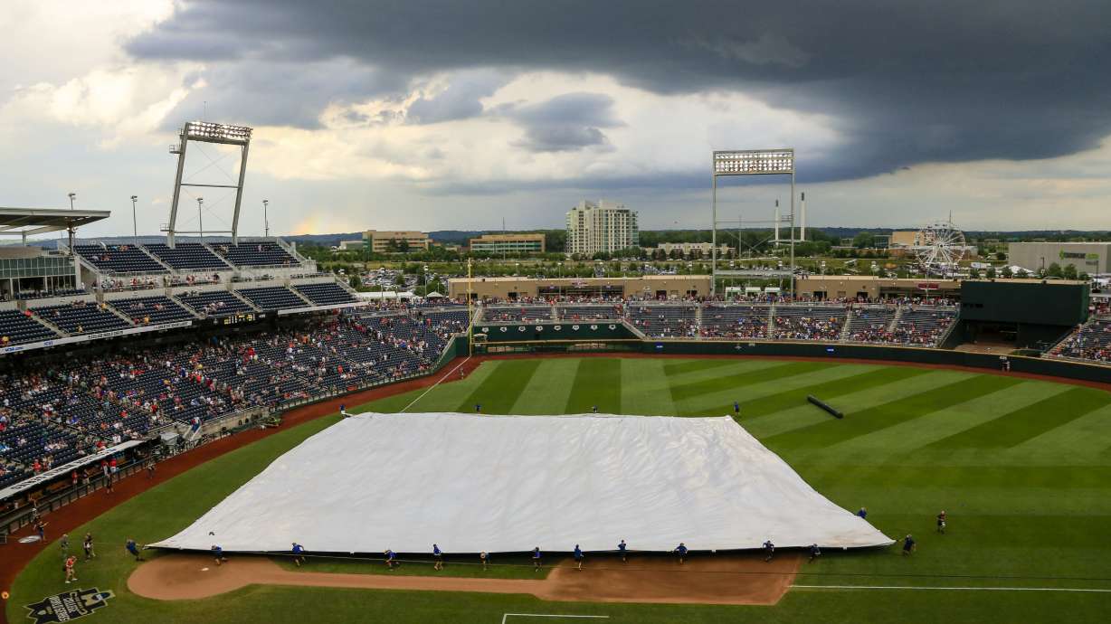 Bad weather forces CWS final to be postponed until Thursday