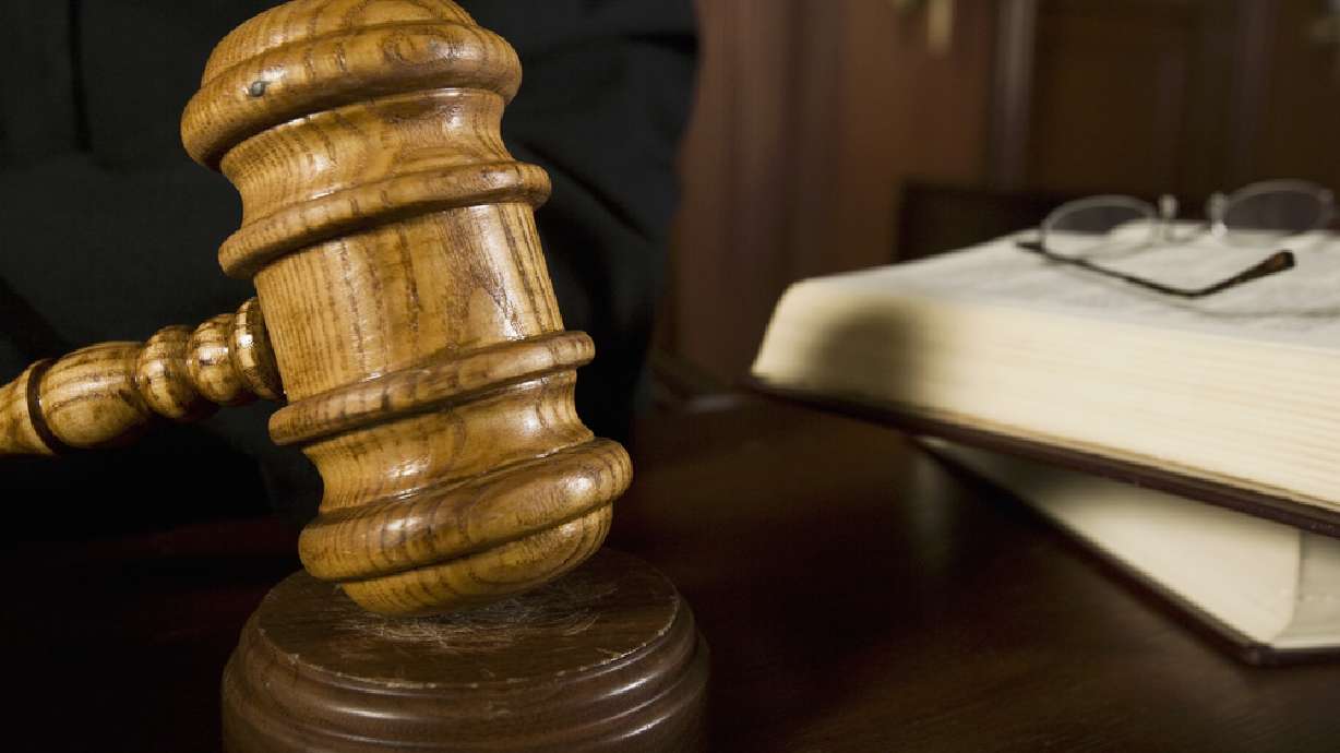 gavel, court, judge
