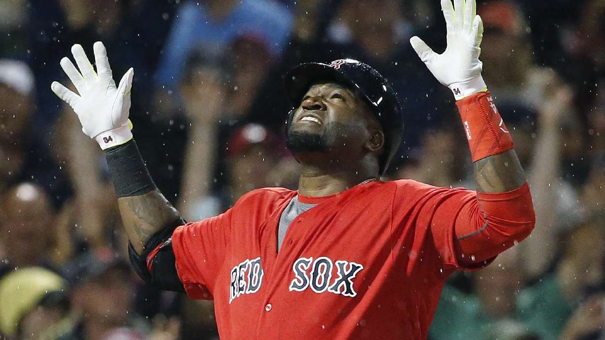 Ortiz hits 522nd HR, Red Sox beat Angels 5-4