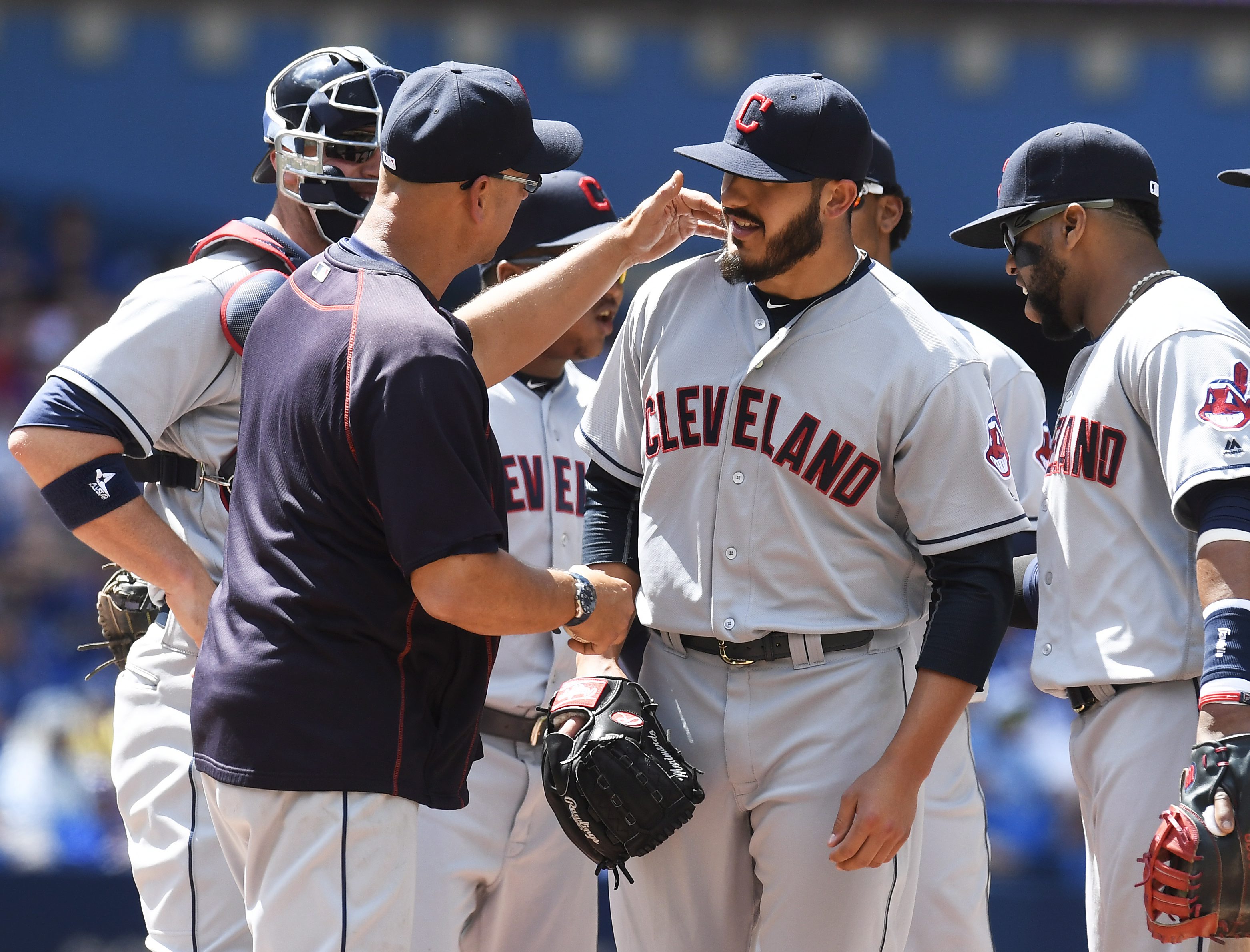 Cleveland's win streak snapped by 9-6 loss to Toronto