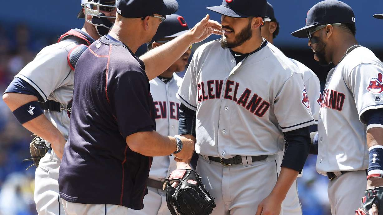 Cleveland's win streak snapped by 9-6 loss to Toronto