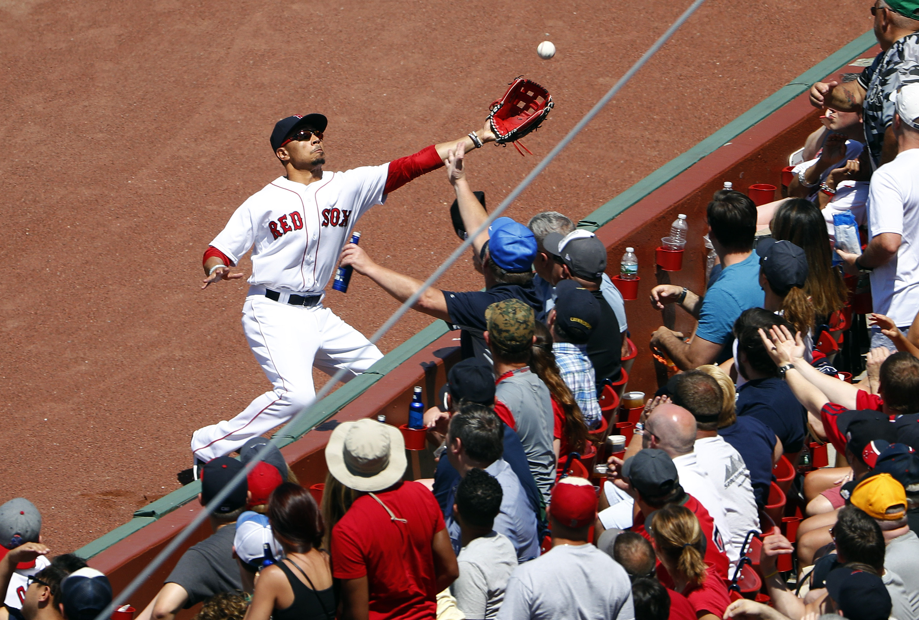 O'Sullivan helps Red Sox bounce back, beat Angels 10-5