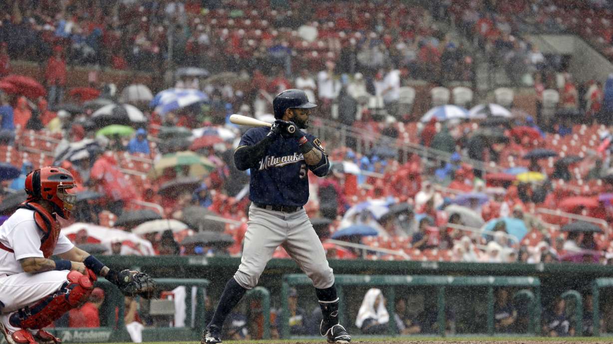 Piscotty's slam paces Cardinals to sweep over Brewers