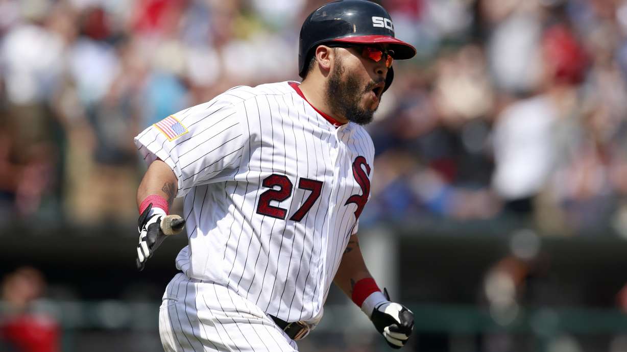 White Sox beat Yankees 8-2 for 3rd straight win