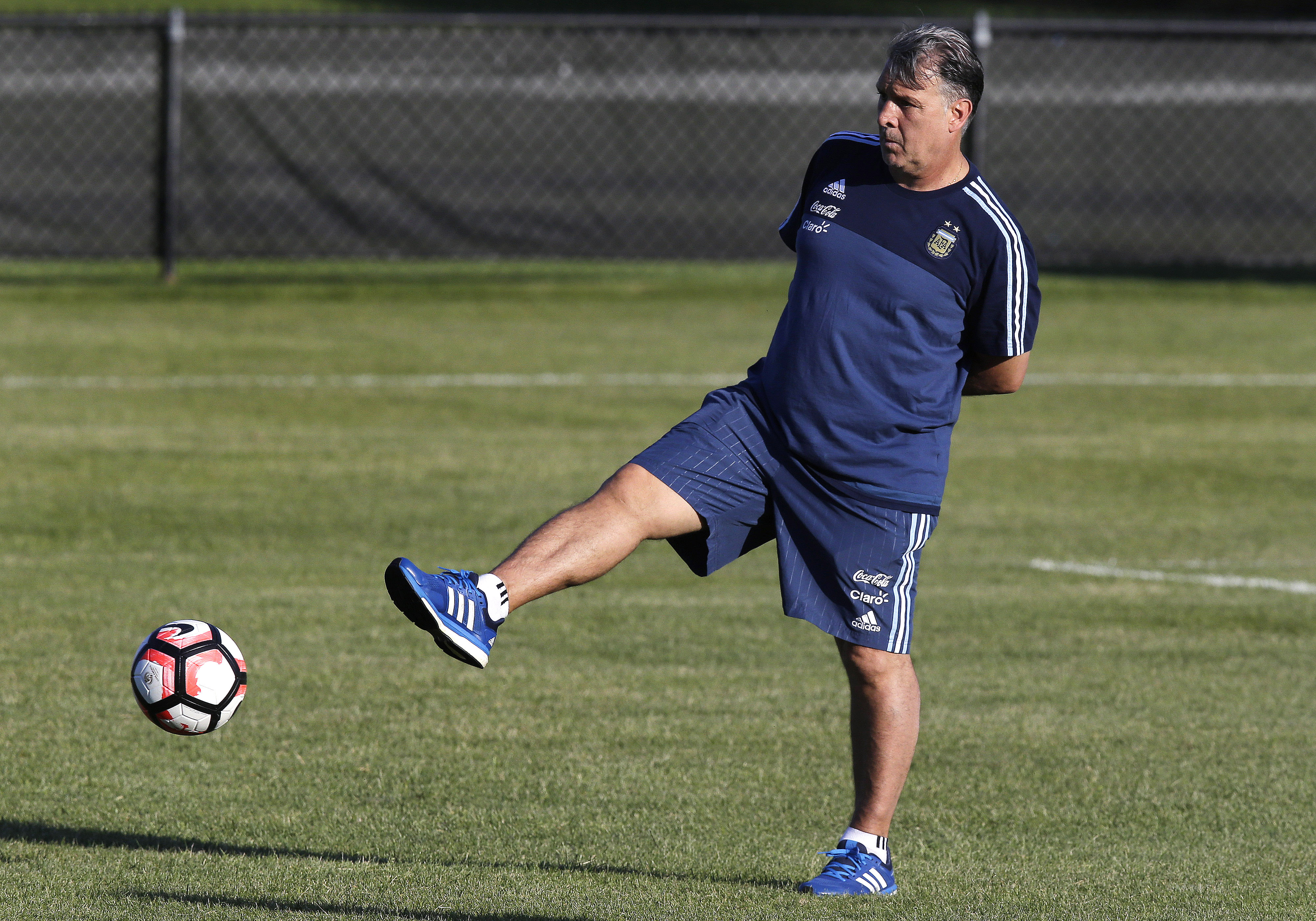 Martino steps down as Argentina national team coach