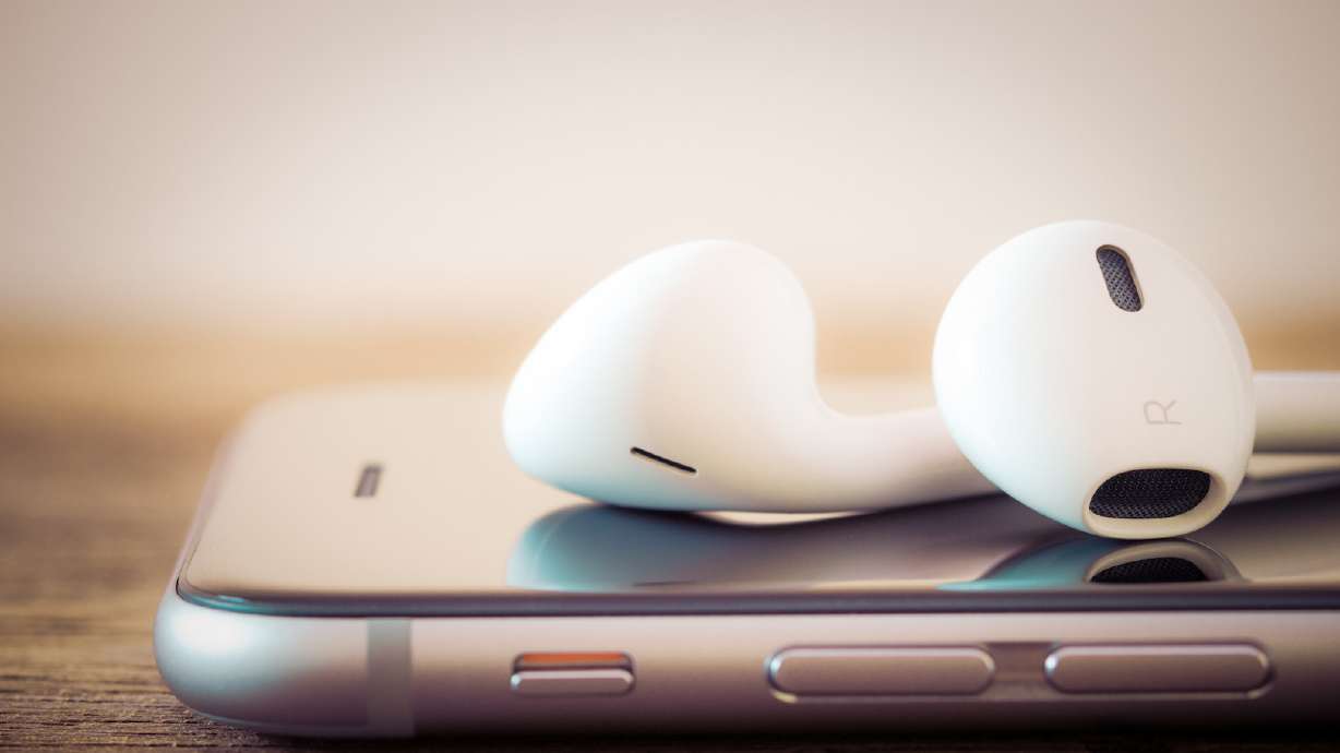 5 fascinating podcasts for book lovers