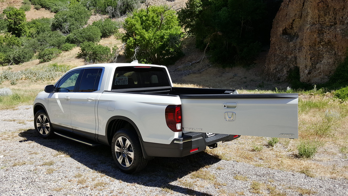 The dual-function tailgate (Photo: Mike Stapley)