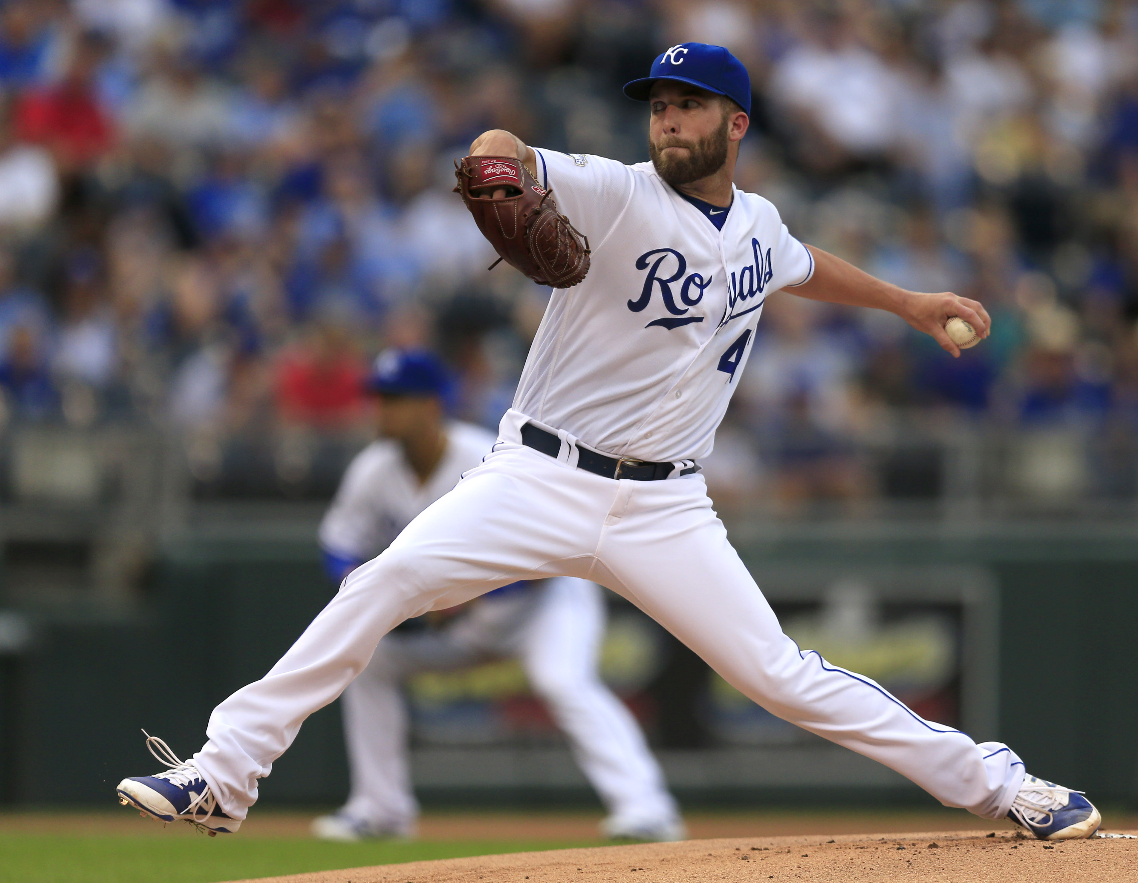 Salvador Perez sends Royals to 4-3 win over Mariners