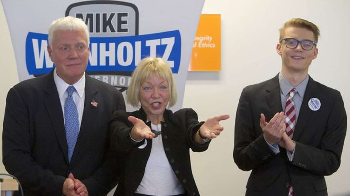 Feds investigating Utah Democratic governor candidate's wife for marijuana use