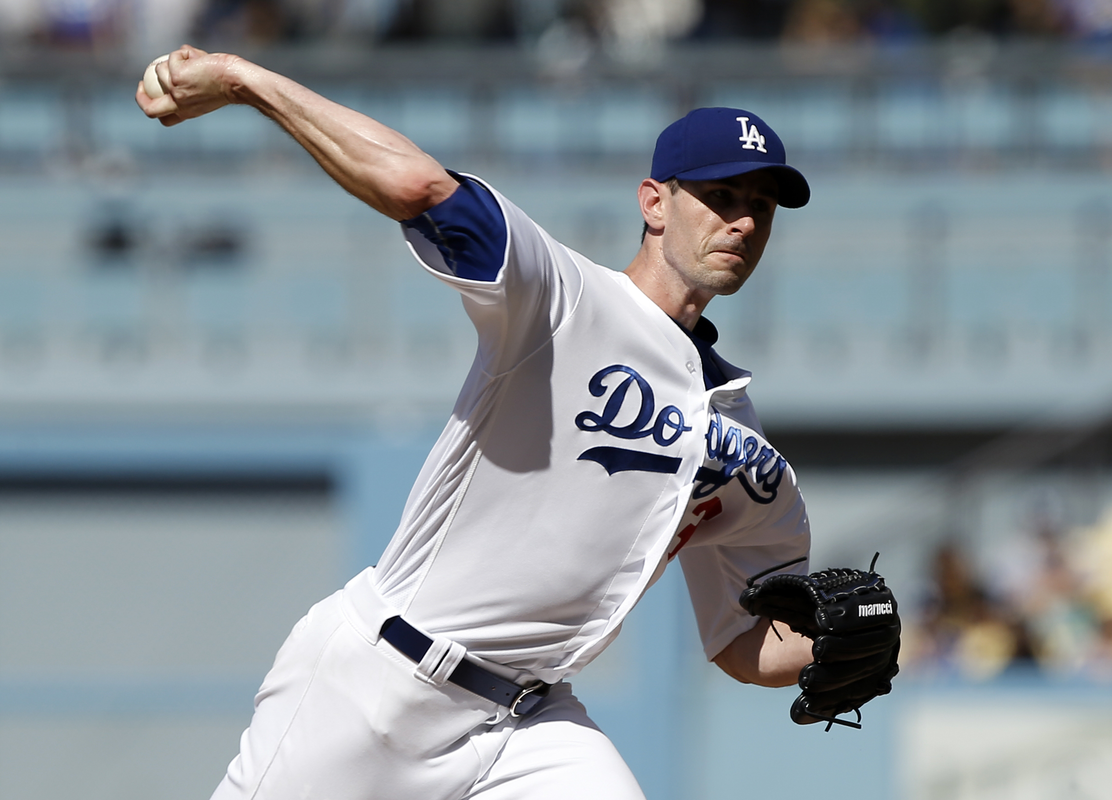 McCarthy makes it 2 in row off major surgery, Dodgers top SD