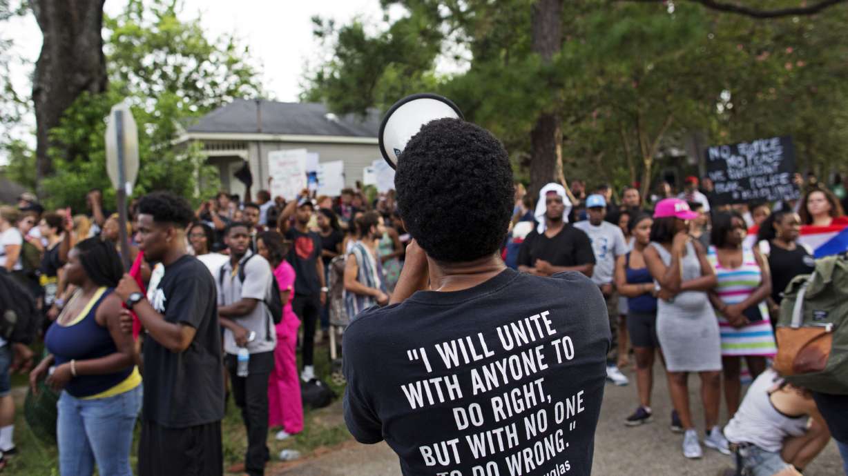 Latest: Protests in Baton Rouge calm after busy weekend