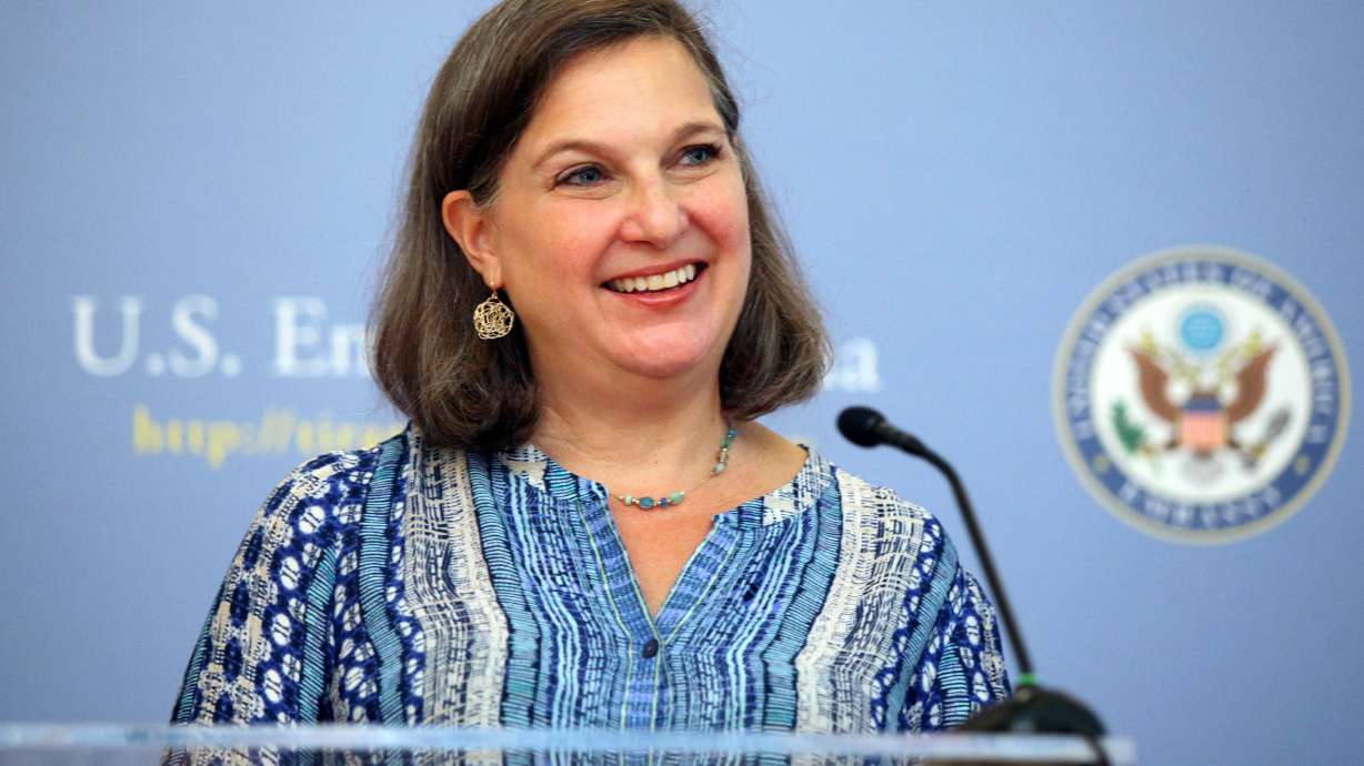US envoy 'encourged' by talks on Macedonia crisis