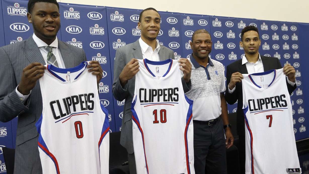LA Clippers sign free agent C-F Marreese Speights