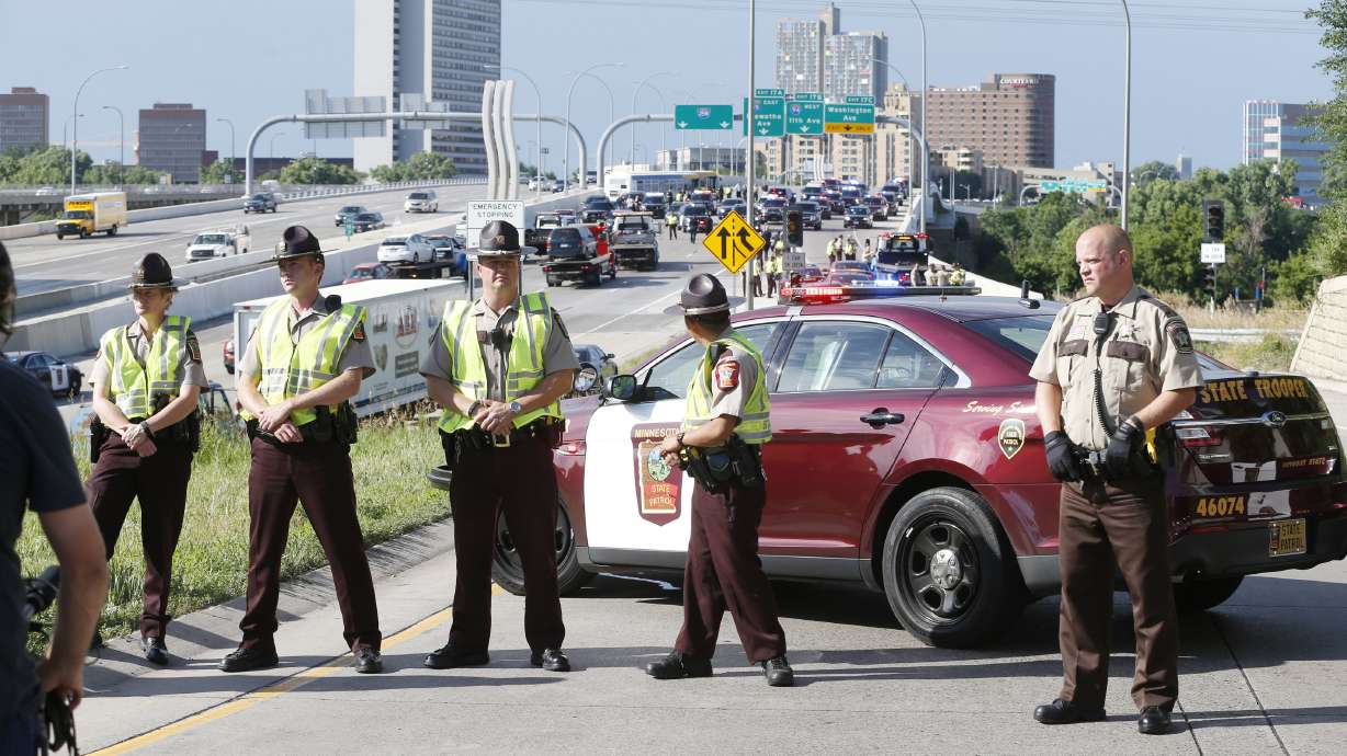 The Latest: Hundreds gather at school after Castile funeral
