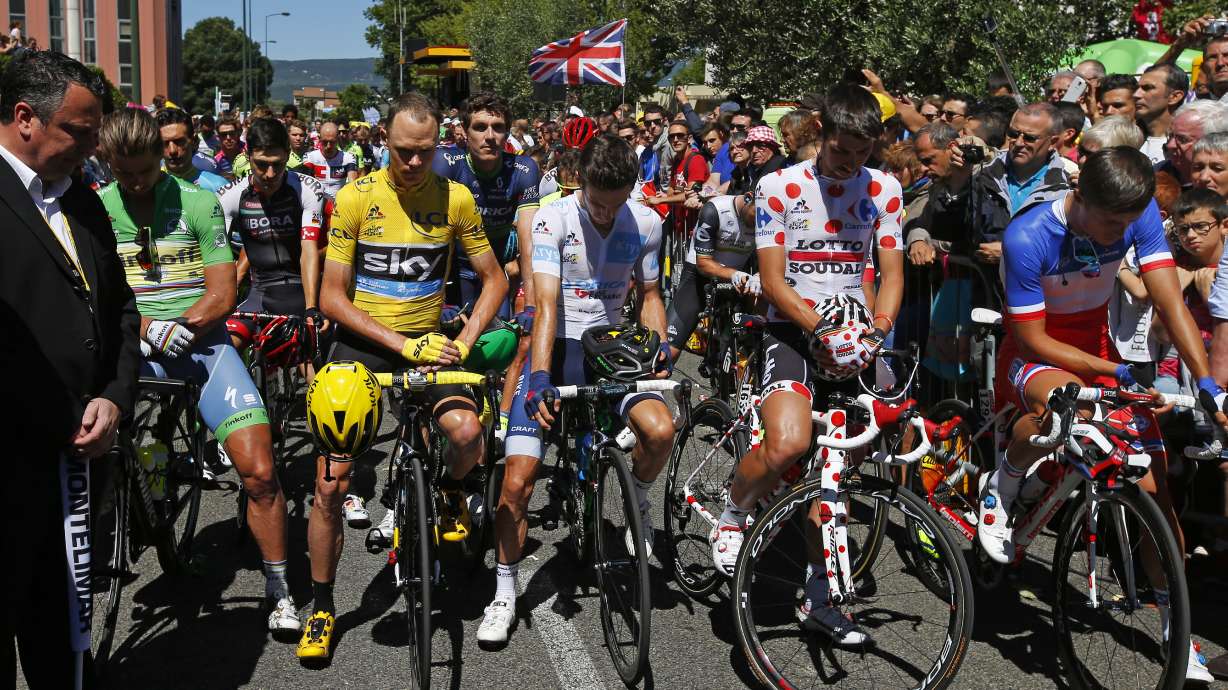 Kittel swerves out of the way and Cavendish gets win No. 4