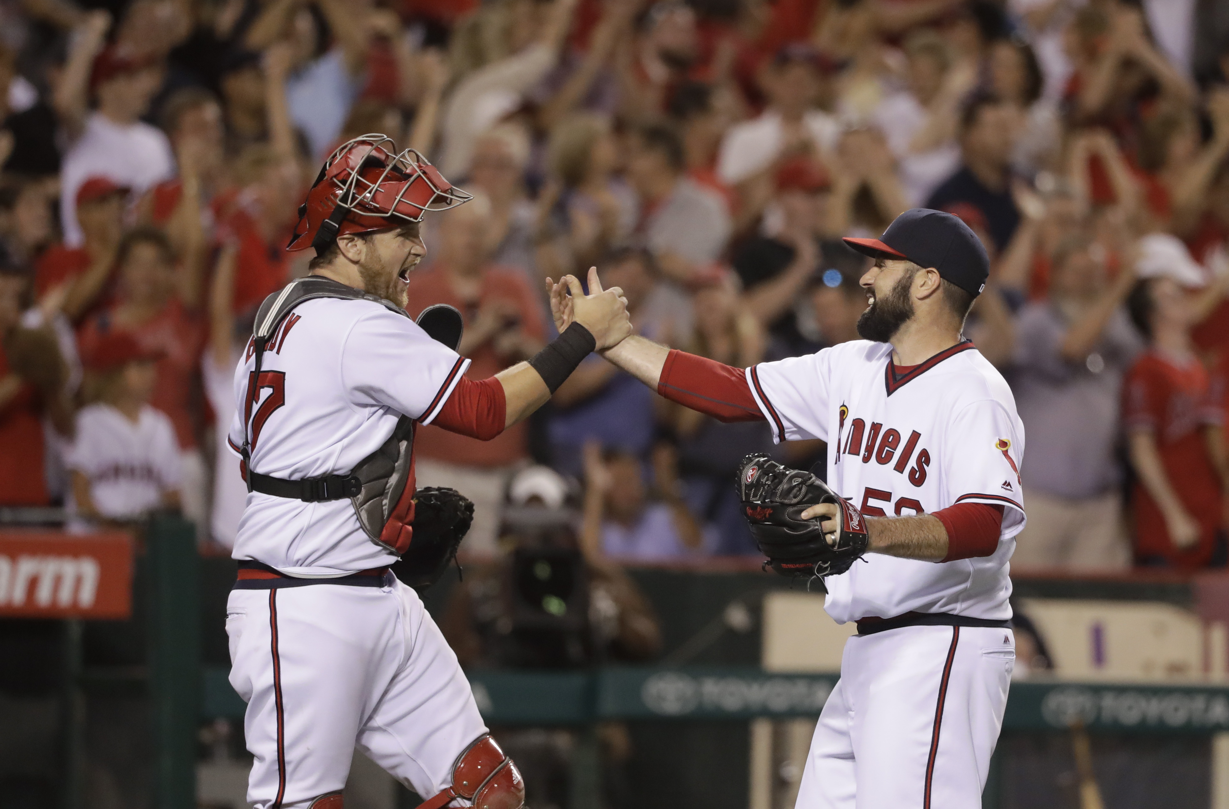 Shoemaker throws 6-hitter, outduels Shields in Angels' win