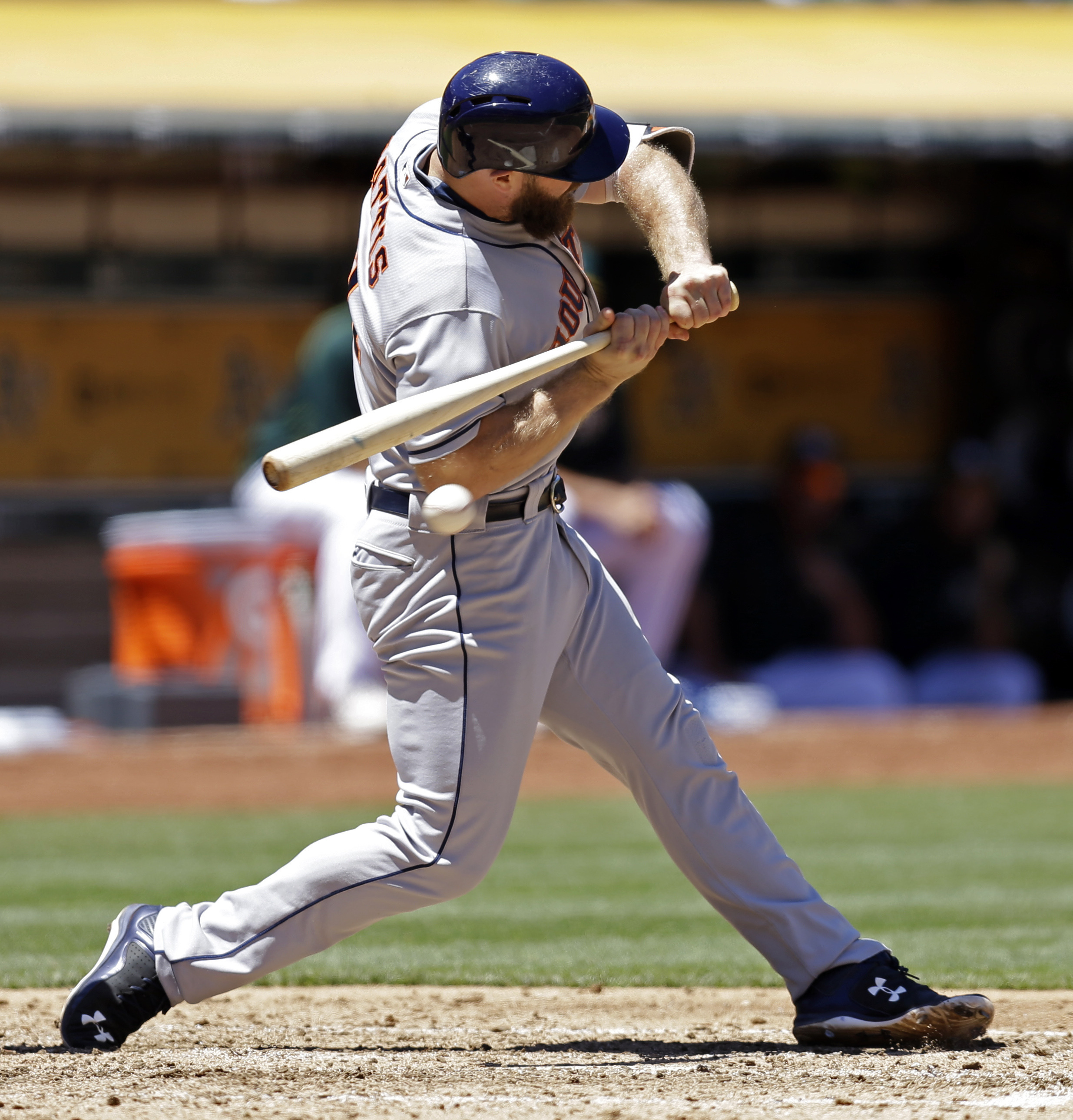 Fister, Altuve, spark Astros in 7-0 win over A's