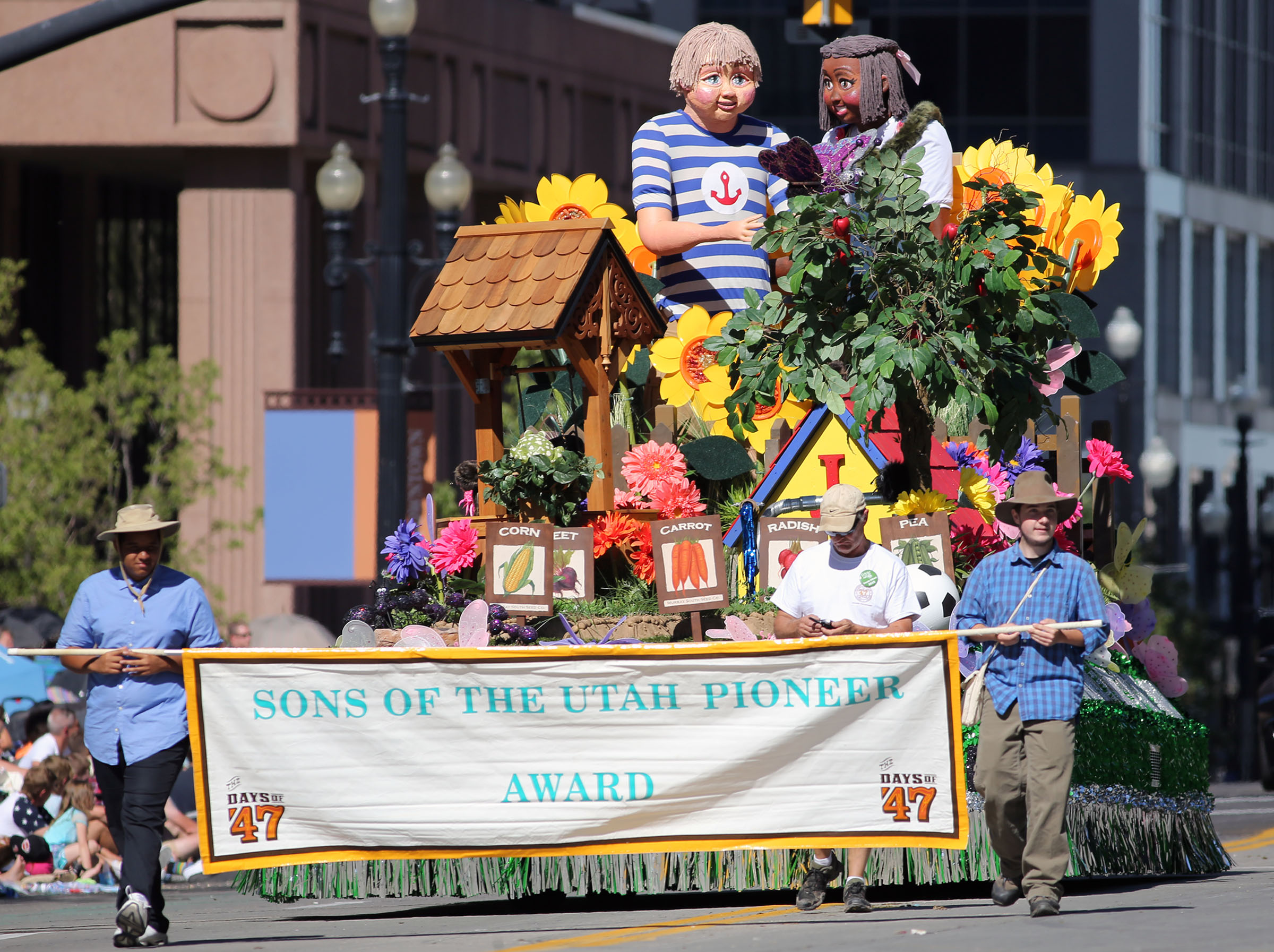The Murray Utah South Stake is the winner of the Sons of the Utah Pioneer Award in the Days of '47 Parade in Salt Lake City on Friday, July 24, 2015. (Photo: Kristin Murphy, Deseret News)
