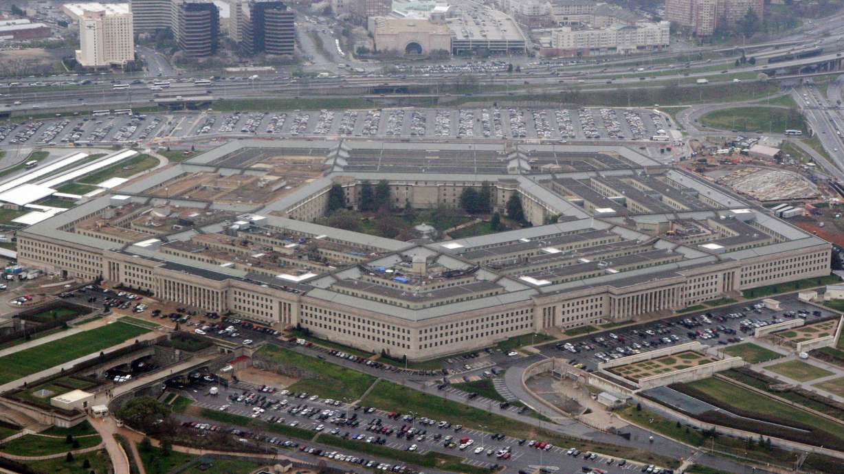 Pentagon revises manual to clarify protections of journalism