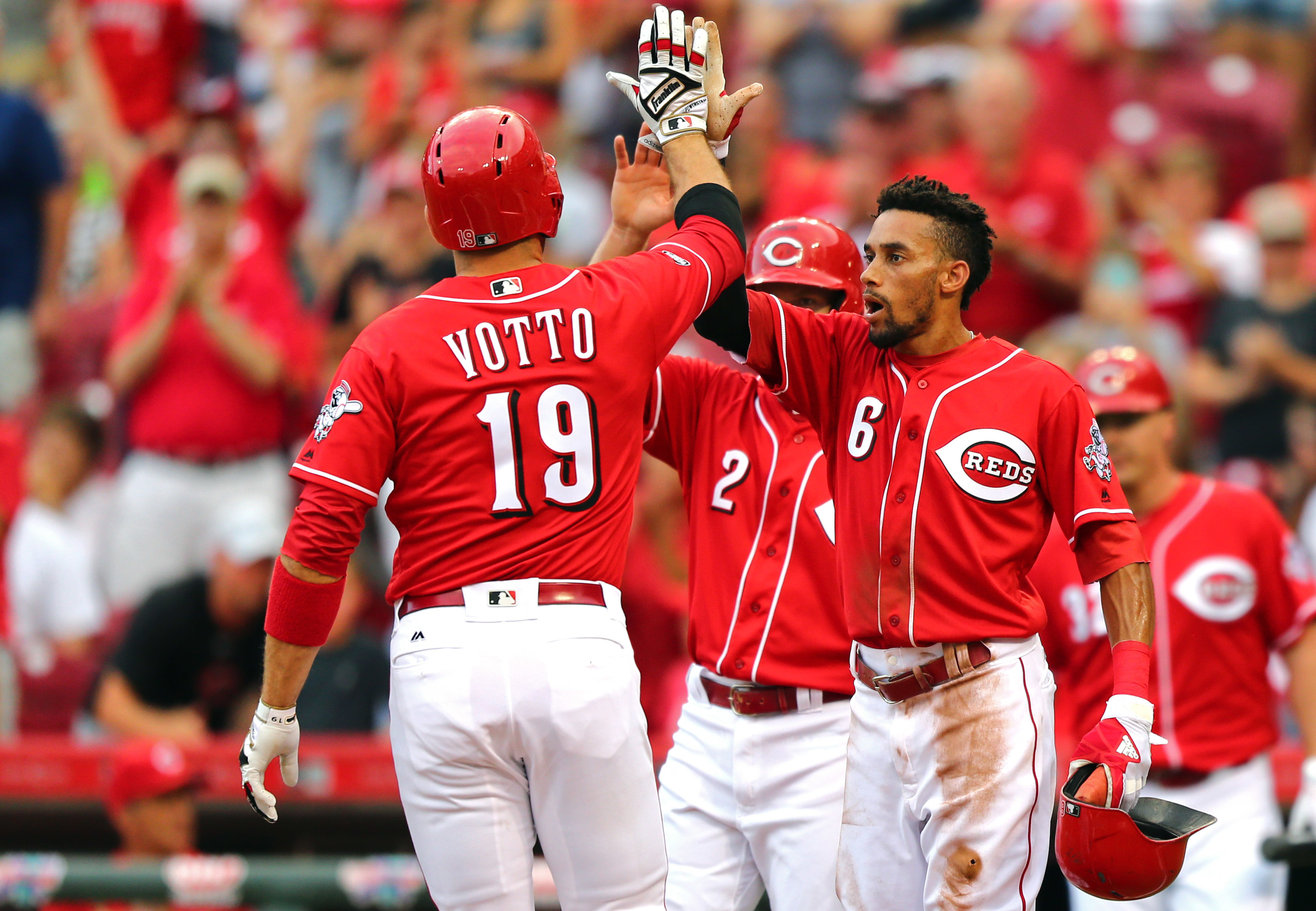 Votto hits 3-run HR, Reds beat slumping Diamondbacks 6-2