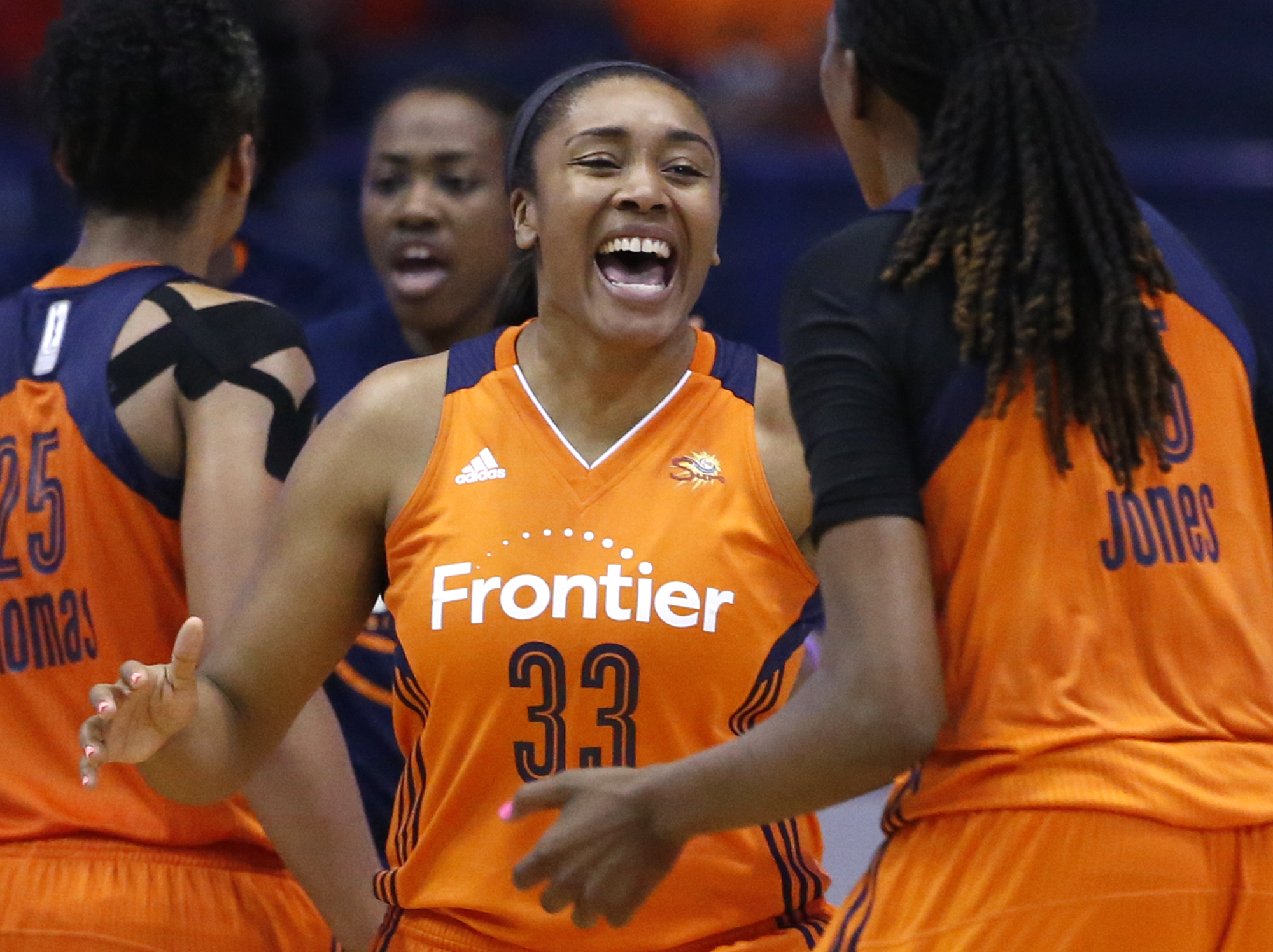 Jones has first career double-double, Sun beat Sky 94-89